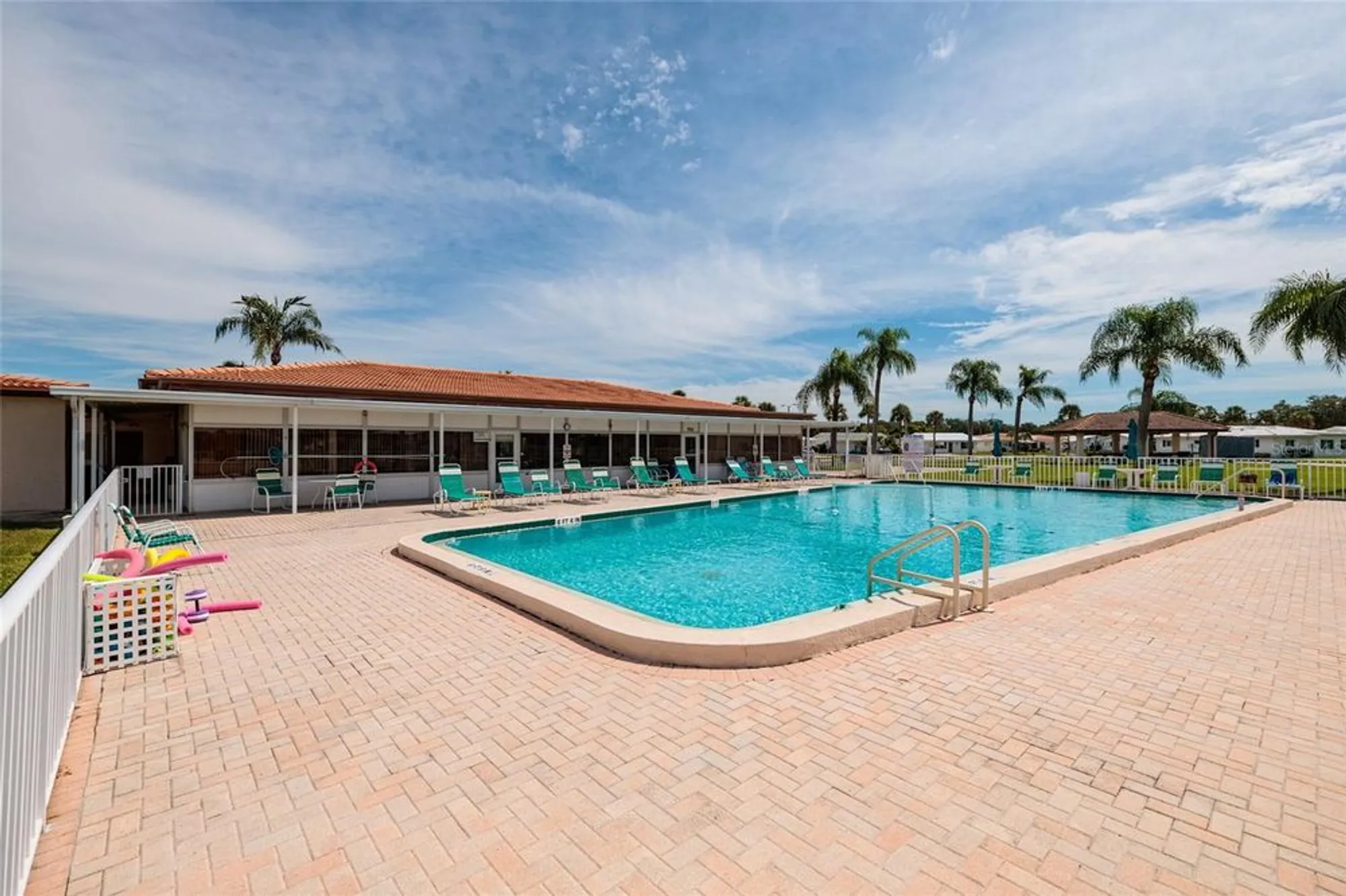 Property Slideshow image 29 of 34 | 9813 37th st, Pinellas Park, FL, 33782