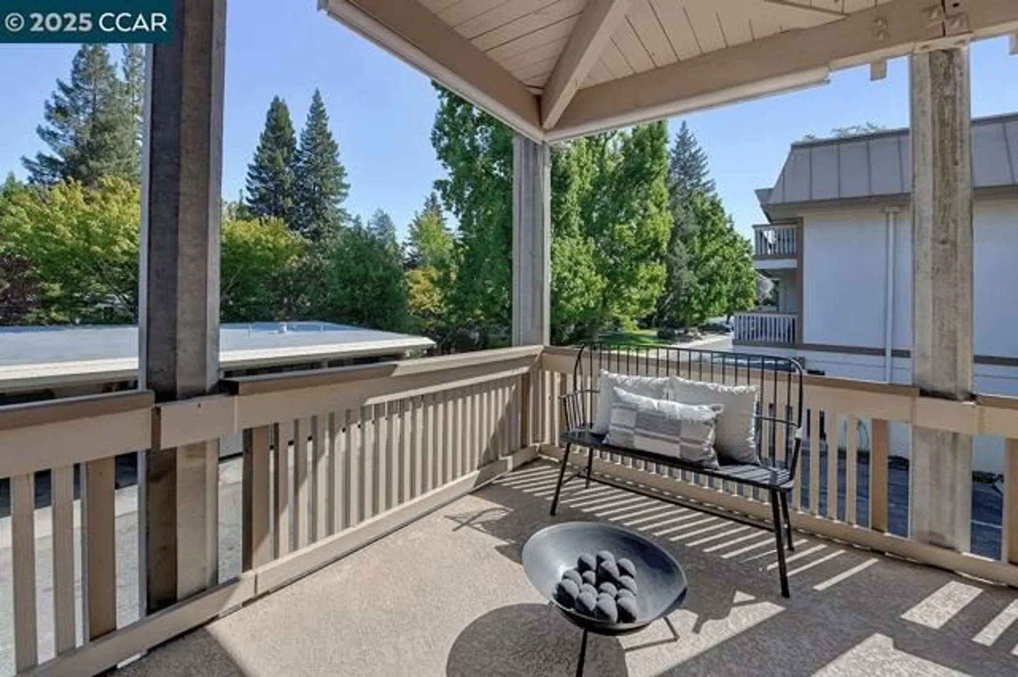 Property Slideshow image 20 of 60 | 1501 canyonwood ct 12, Walnut Creek, CA, 94595