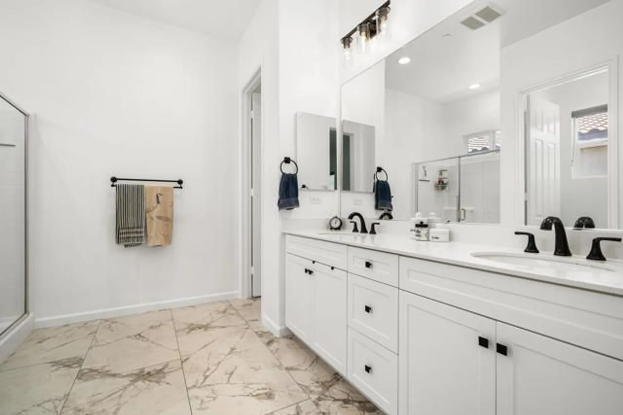 Property Slideshow image 7 of 31 | 43553 treviso dr, Indio, CA, 92203