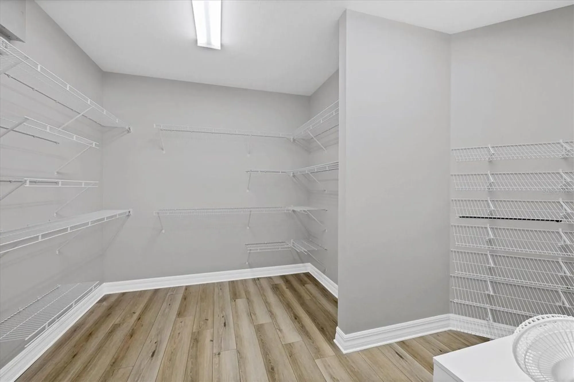 Property Slideshow image 24 of 66 | 6144 abaco dr, Sarasota, FL, 34238