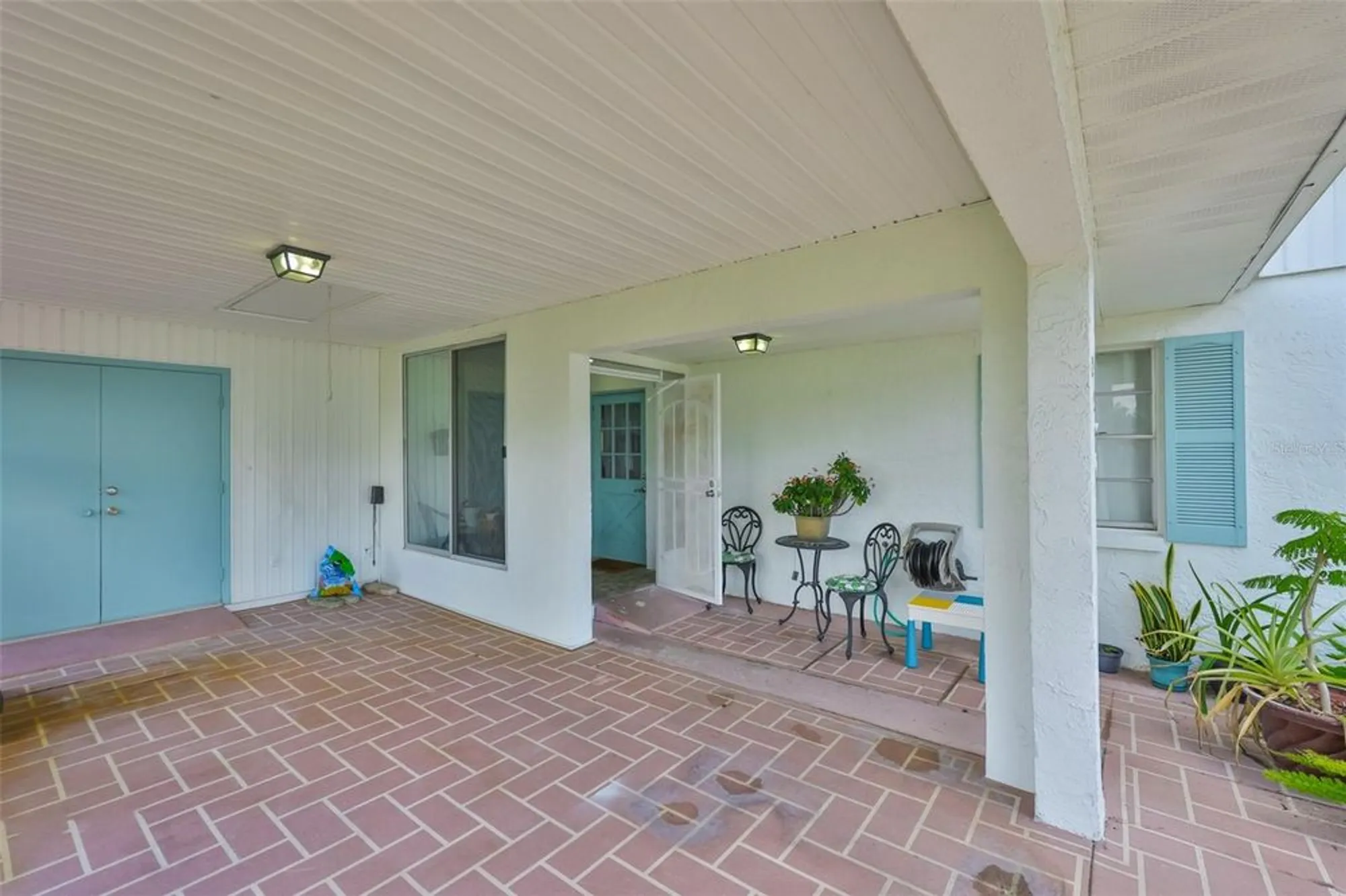 Property Slideshow image 5 of 64 | 2347 gainesborough loop # 2347, Sun City Center, FL, 33573
