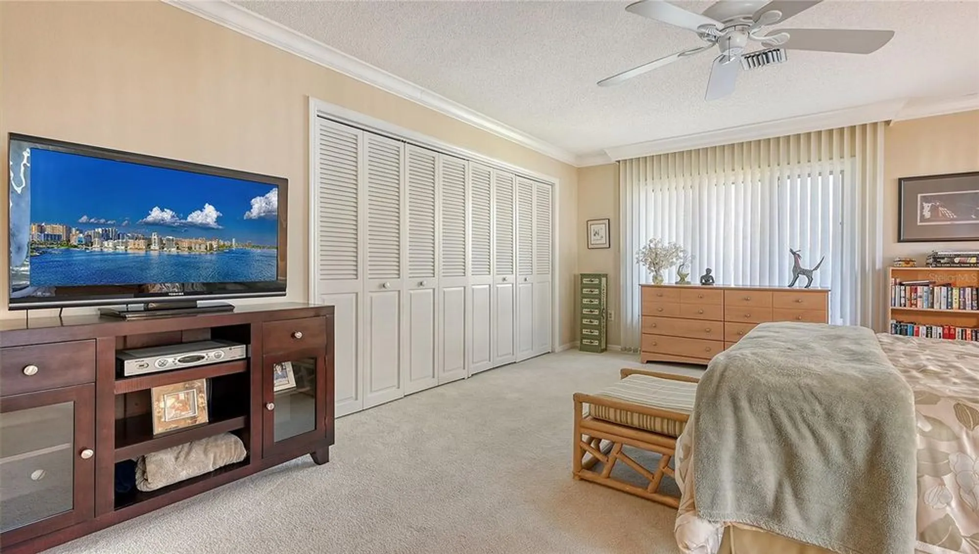 Property Slideshow image 36 of 87 | 5692 country lakes dr, Sarasota, FL, 34243