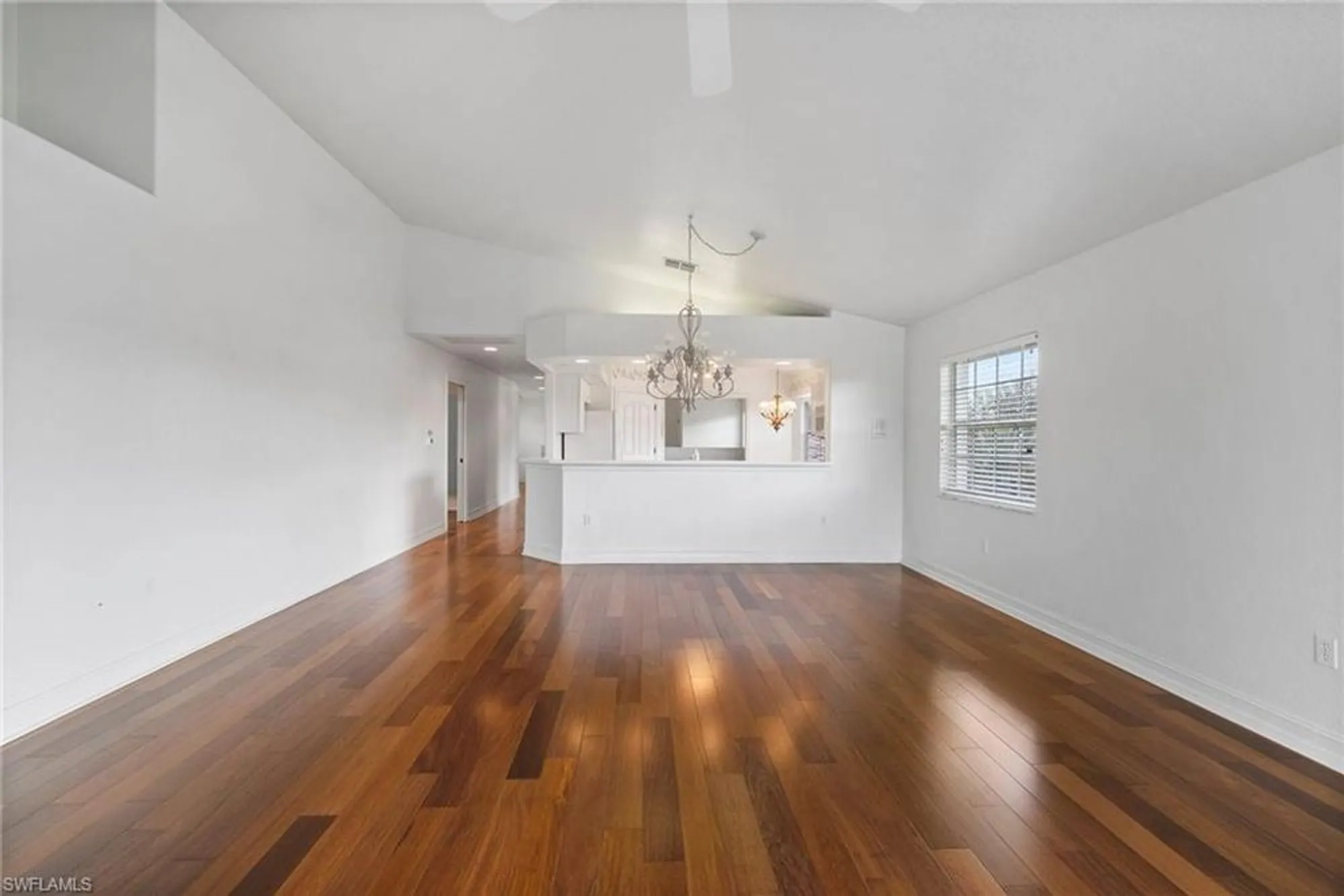 Property Slideshow image 15 of 36 | 8196 saratoga dr 503, Naples, FL, 34113