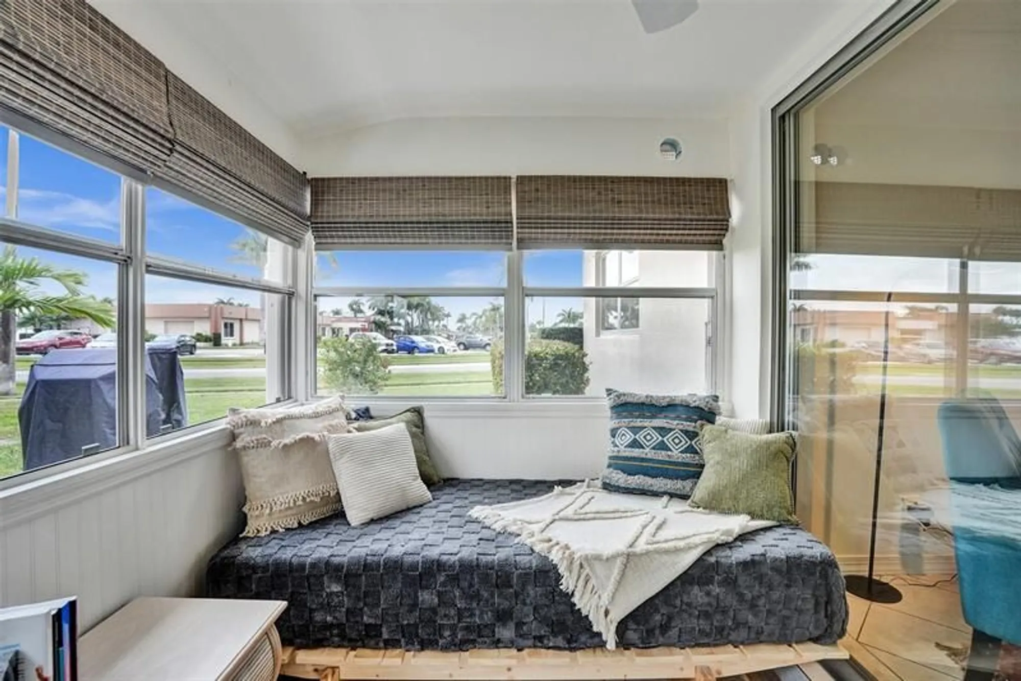 Property Slideshow image 27 of 58 | 2592 dudley dr a, West Palm Beach, FL, 33415