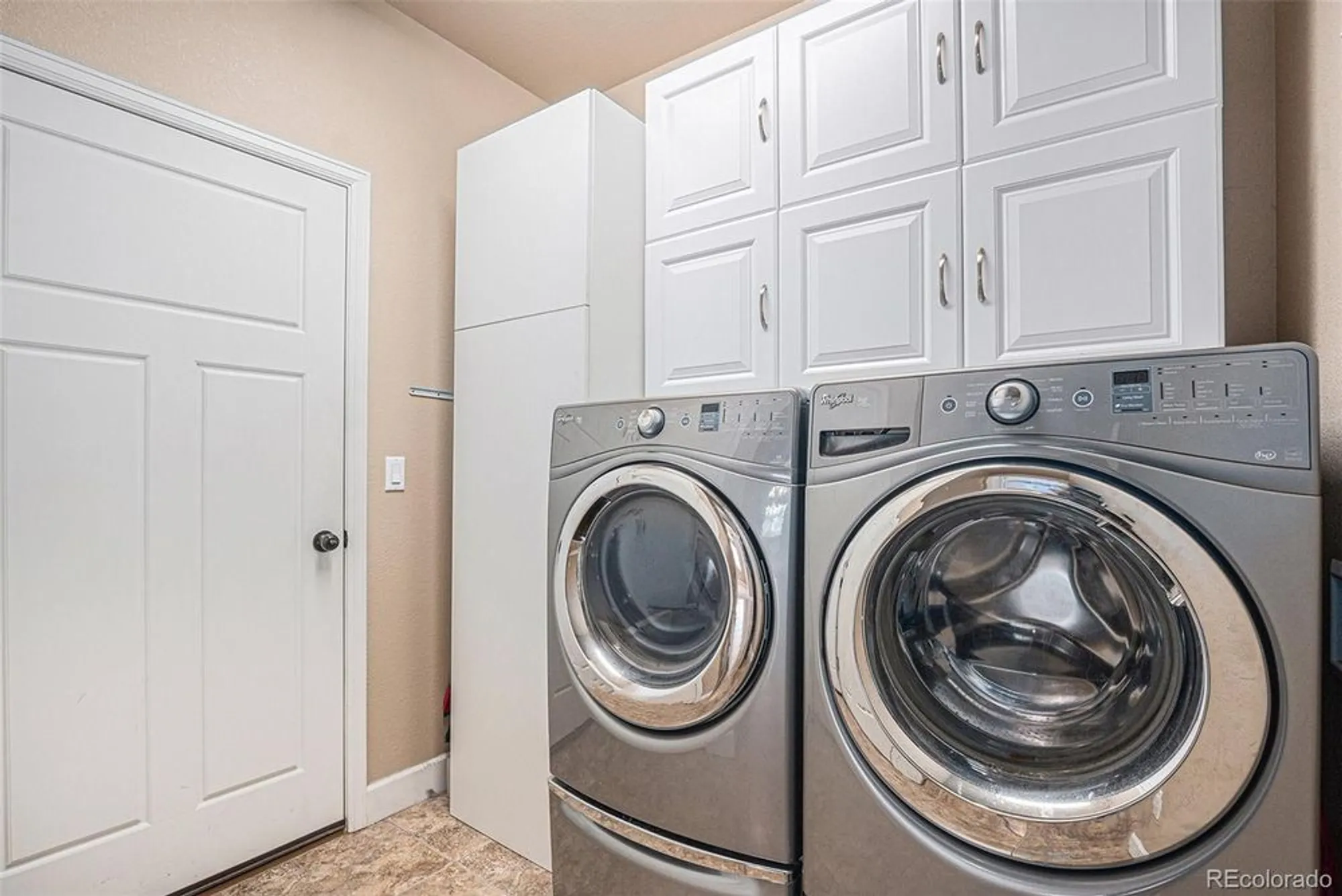 Property Slideshow image 21 of 28 | 5521 ensenada st, Denver, CO, 80249