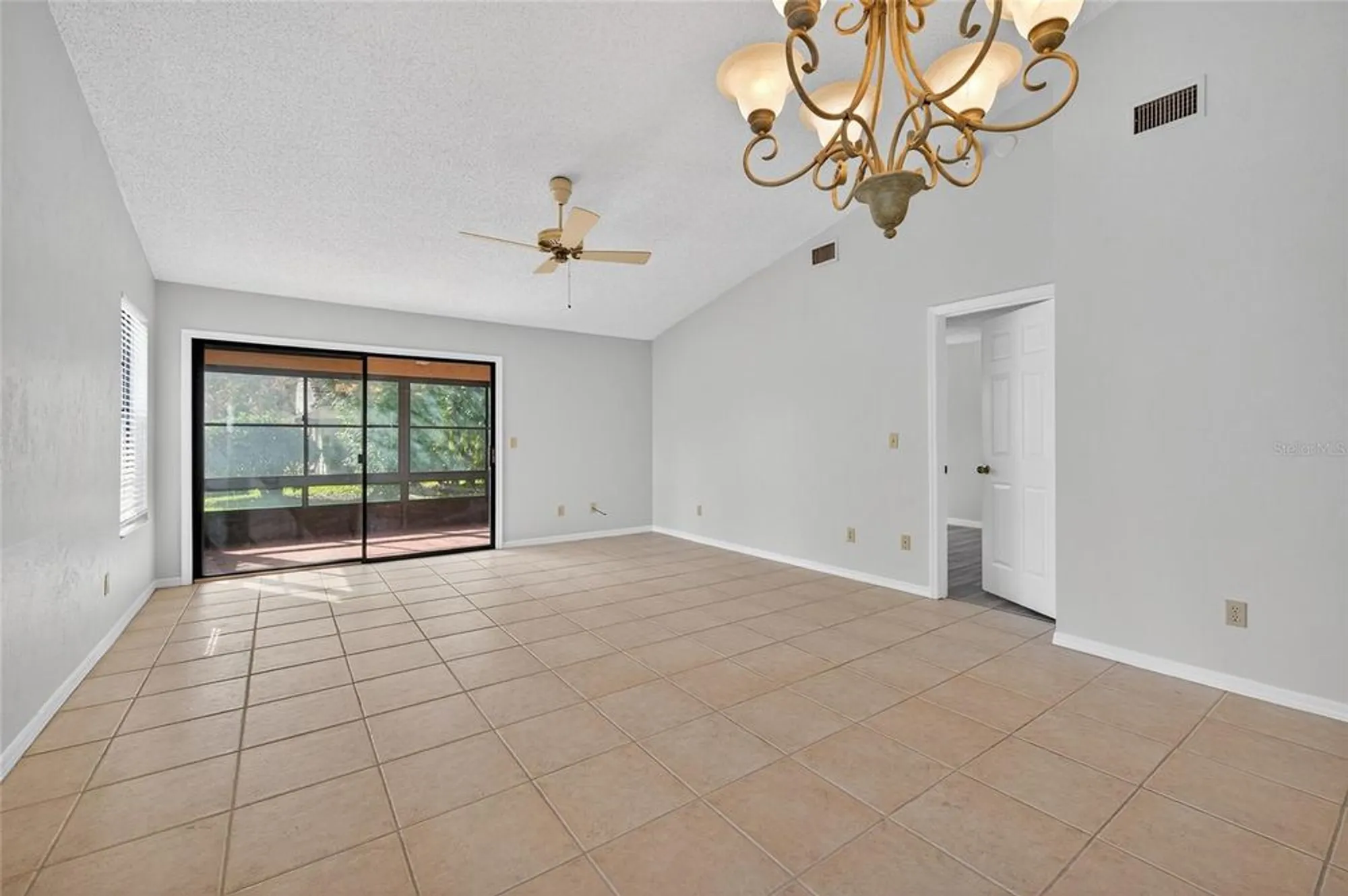 Property Slideshow image 14 of 29 | 256 palm sparrow ct, Daytona Beach, FL, 32119