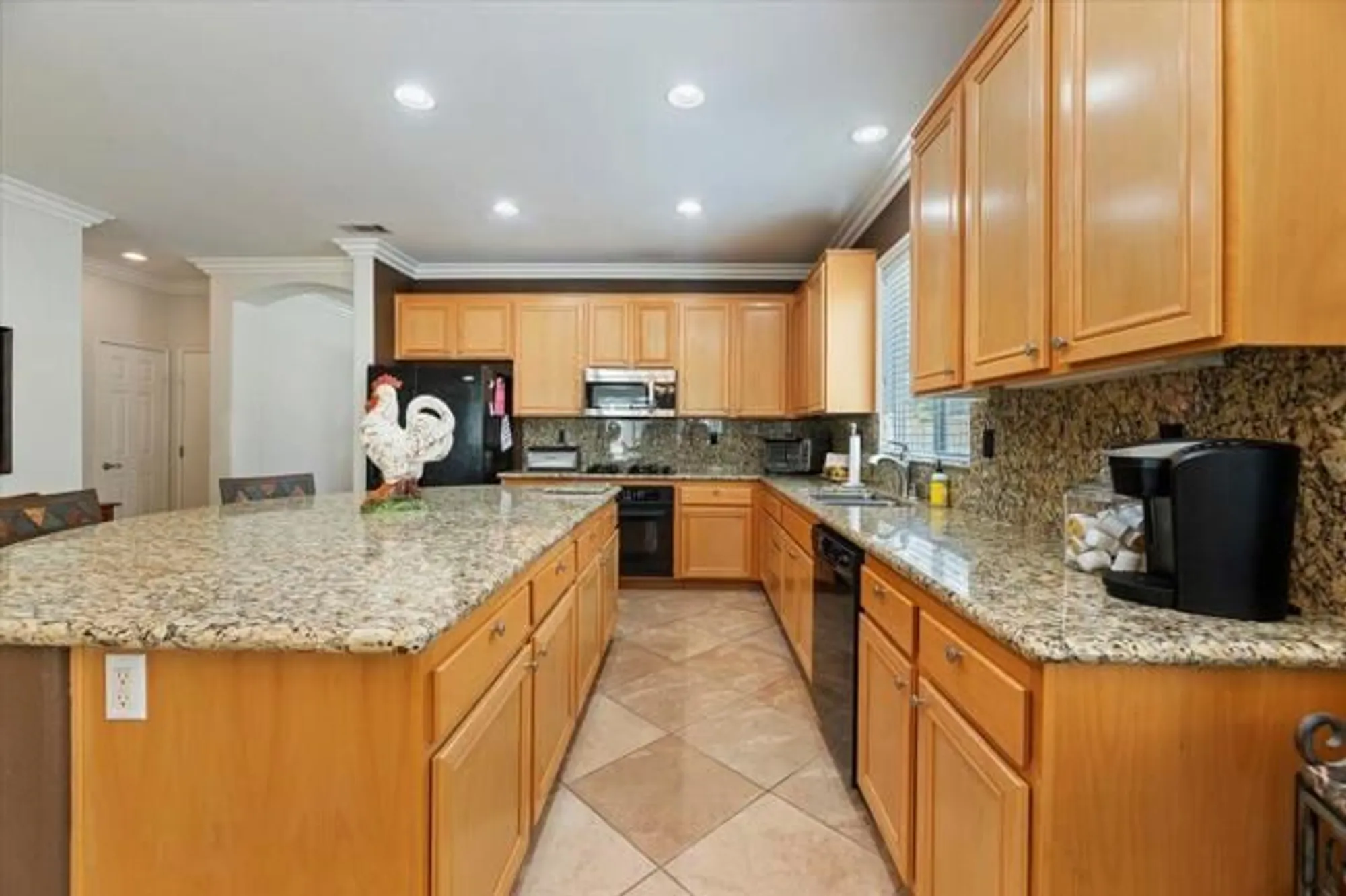 Property Slideshow image 16 of 37 | 28026 crystal spring dr, Menifee, CA, 92584