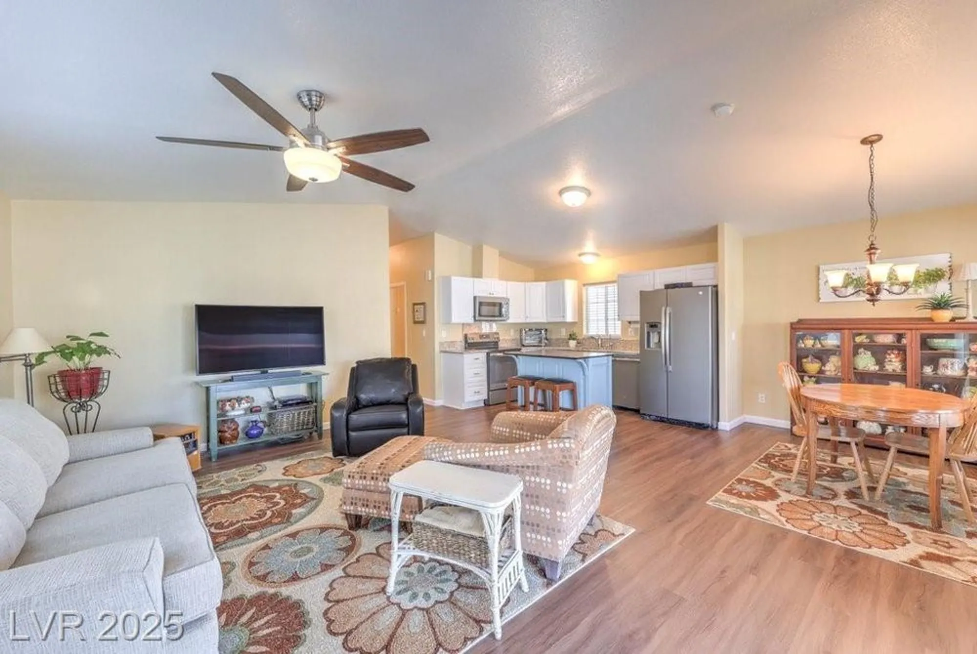 Property Slideshow image 23 of 41 | 361 montecito dr, Pahrump, NV, 89048