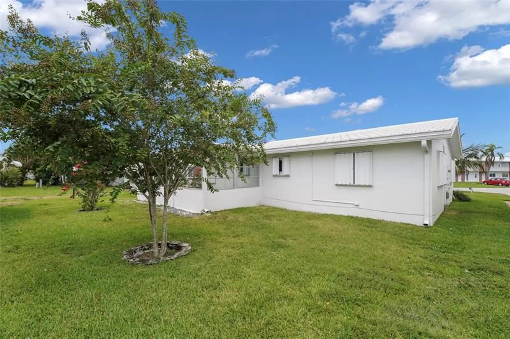 Property Slideshow image 8 of 58 | 260 s golf blvd, Pompano Beach, FL, 33064