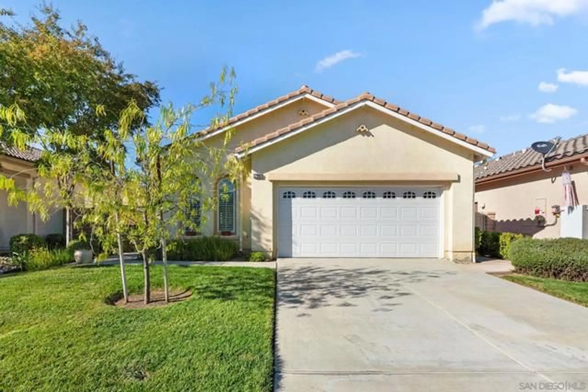 Property Slideshow image 9 of 37 | 27992 whisperwood dr, Menifee, CA, 92584