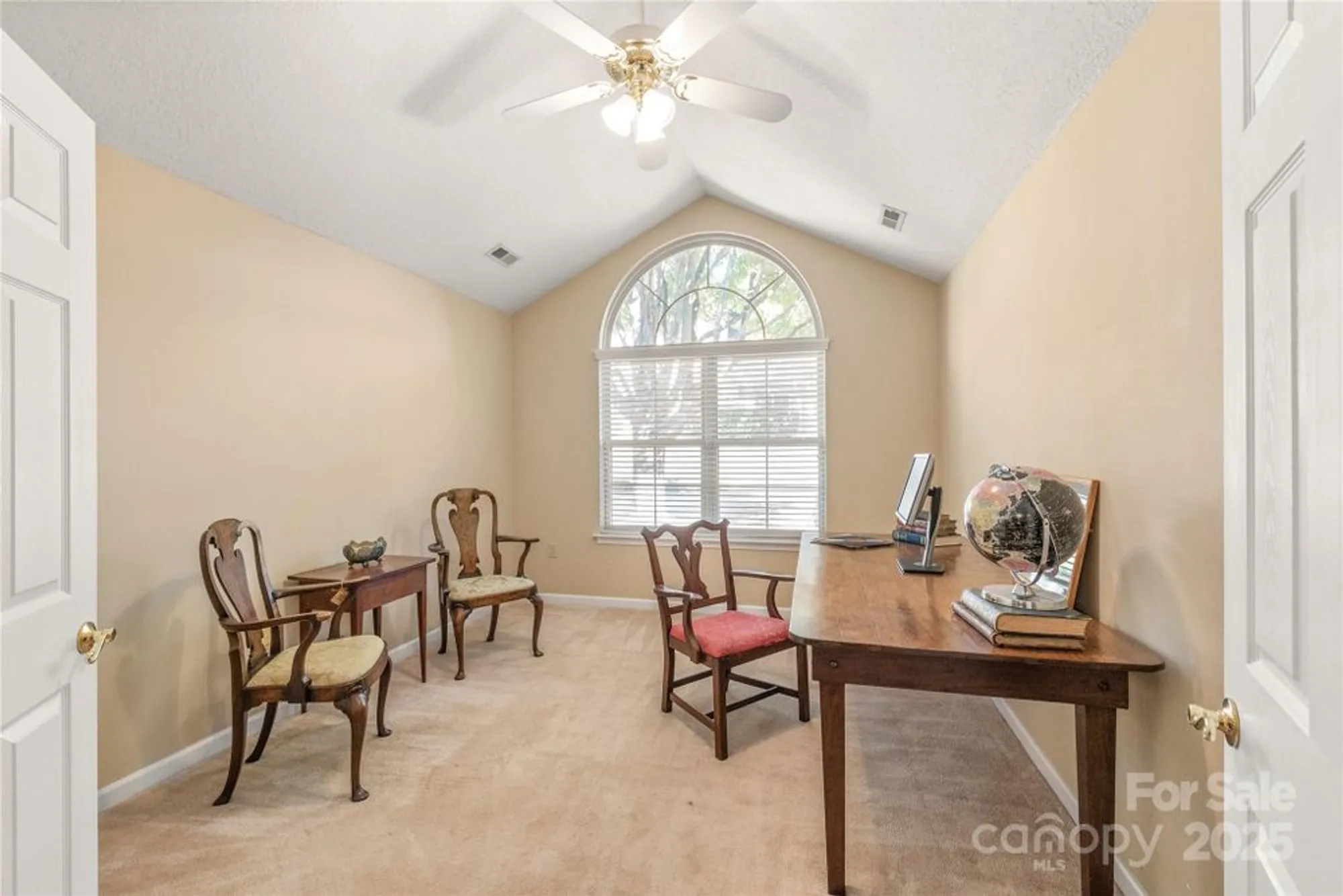Property Slideshow image 12 of 16 | 3052 polo view ln, Matthews, NC, 28105