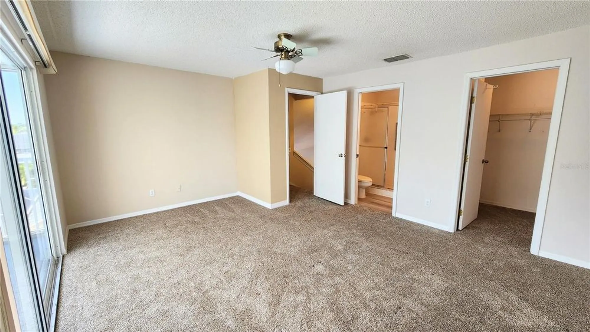 Property Slideshow image 31 of 60 | 2113 e del webb blvd, Sun City Center, FL, 33573