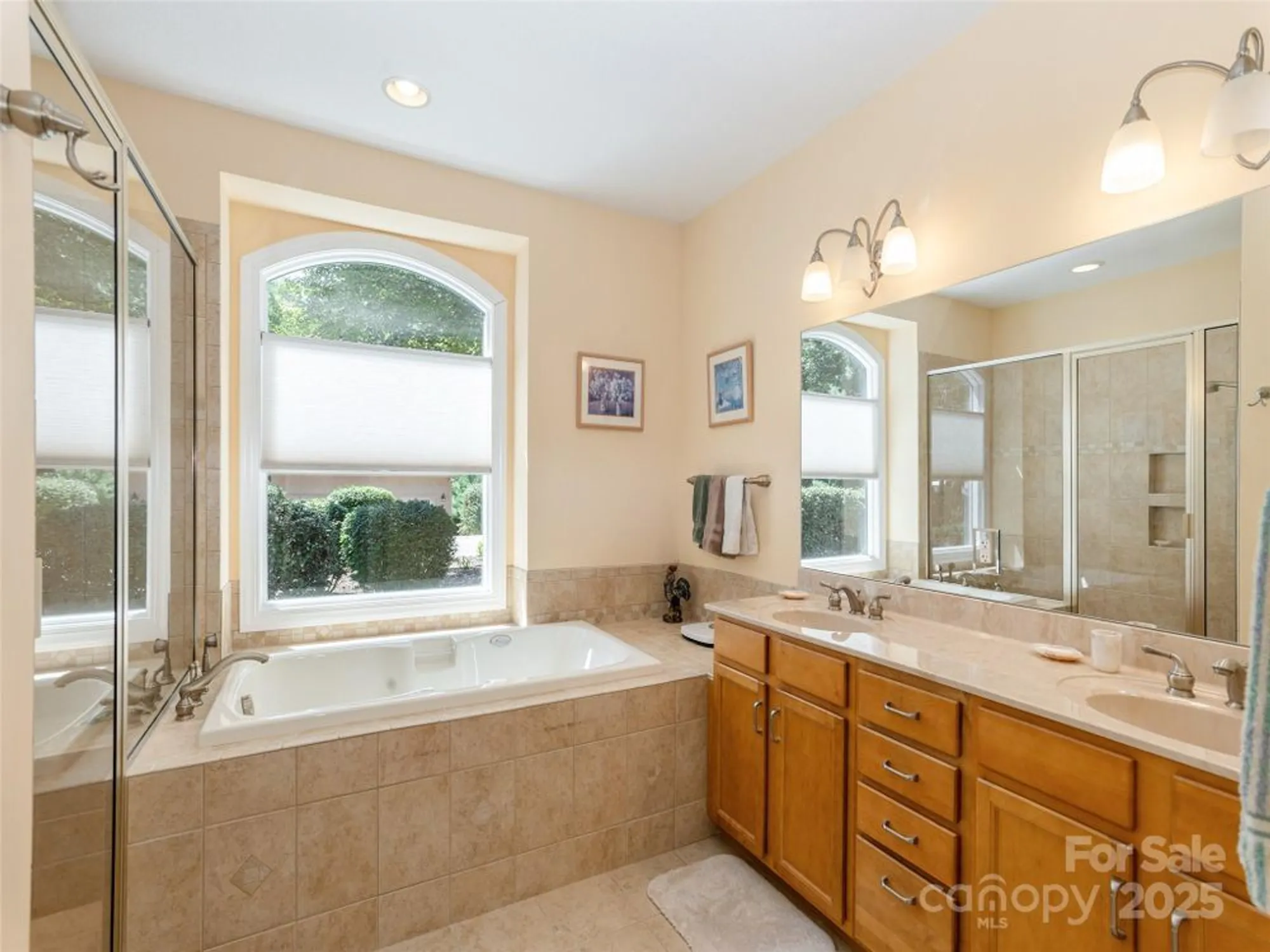 Property Slideshow image 20 of 44 | 17 high park ct, Hendersonville, NC, 28791