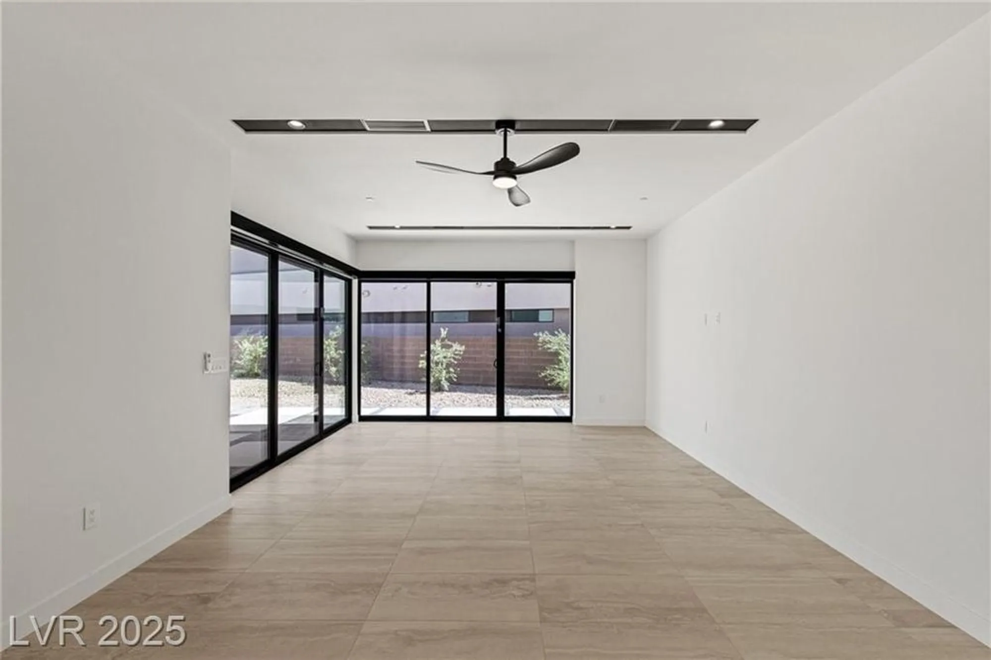 Property Slideshow image 14 of 62 | 1548 pleasant bay ct, Henderson, NV, 89011