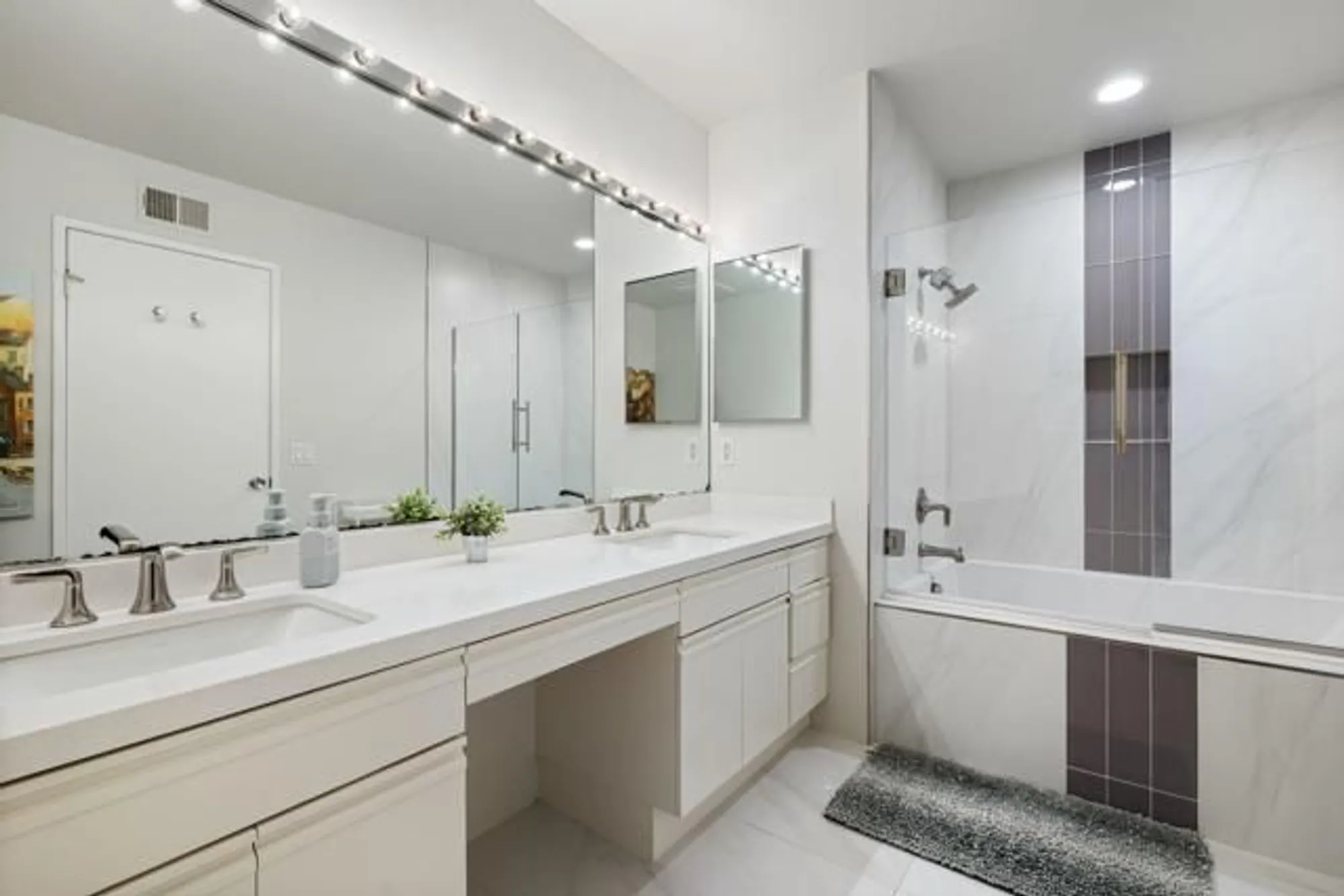 Property Slideshow image 30 of 42 | 54108 oak tree a143, La Quinta, CA, 92253