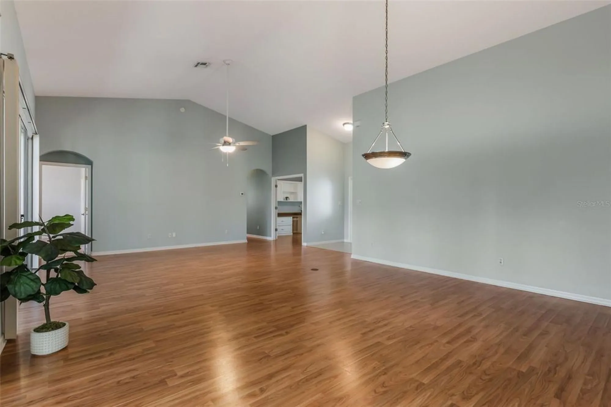 Property Slideshow image 9 of 61 | 24502 parlange ct, Leesburg, FL, 34748