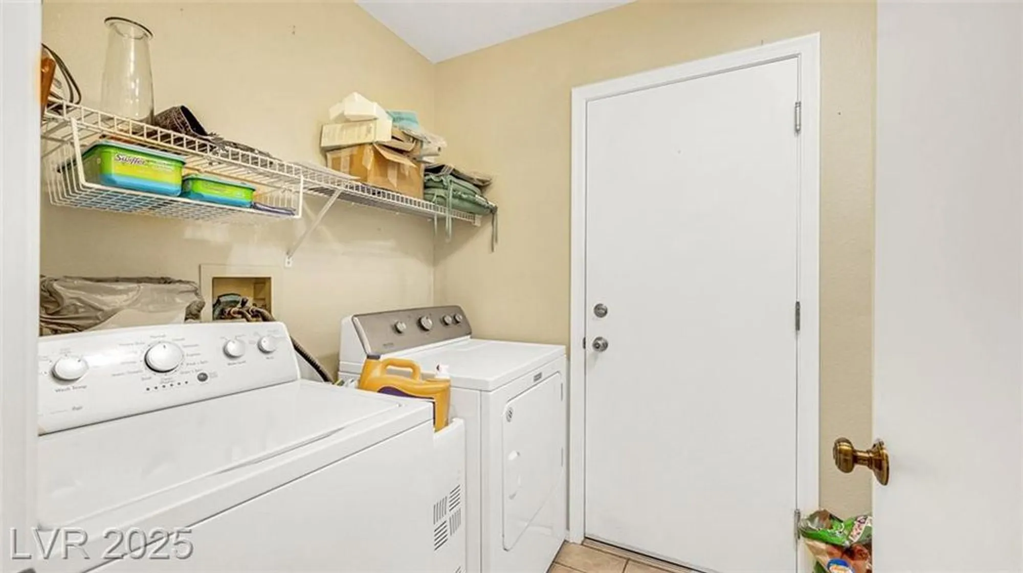 Property Slideshow image 10 of 31 | 2075 joy view ln, Henderson, NV, 89012