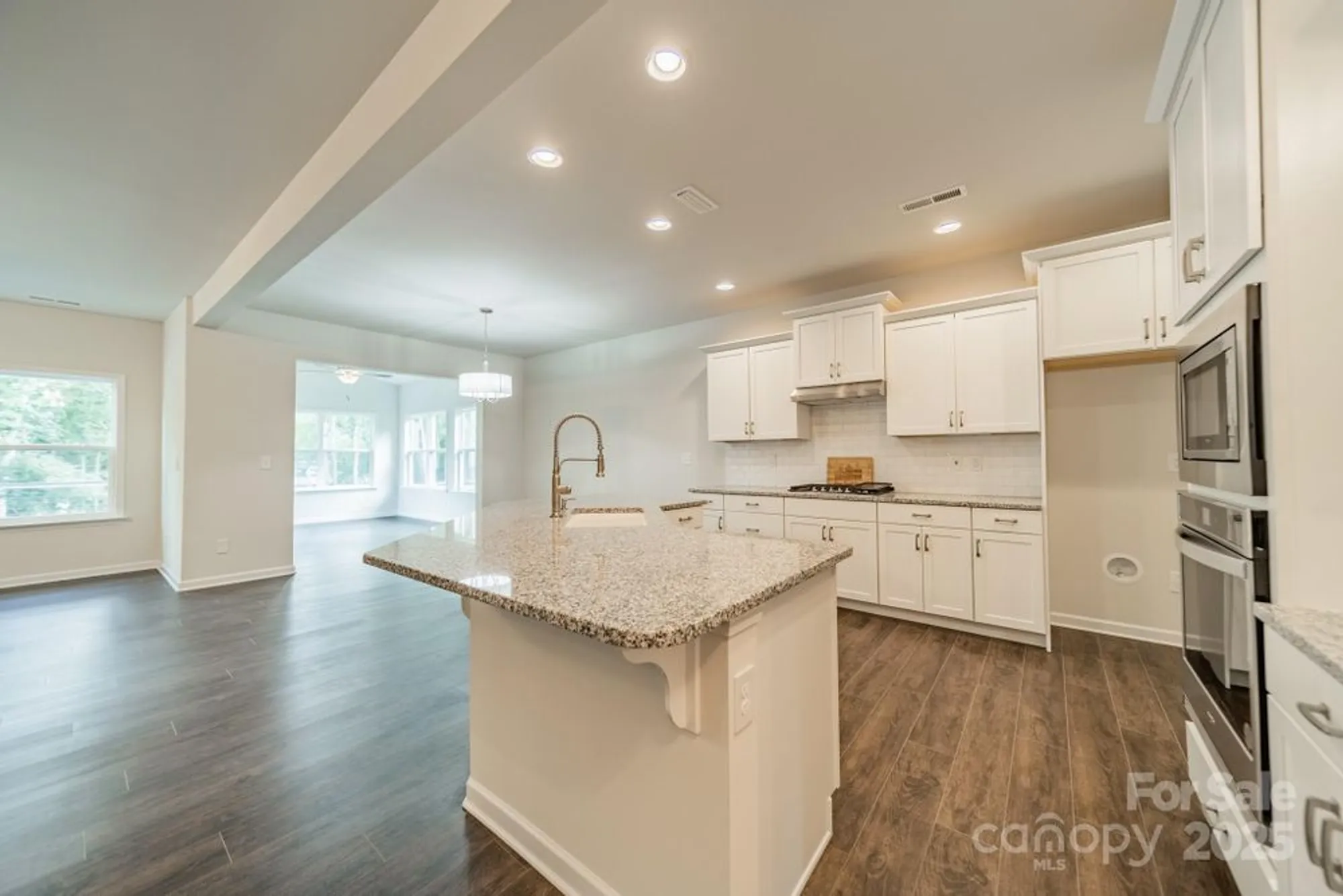Property Slideshow image 4 of 48 | 6034 jepson ct, Charlotte, NC, 28214
