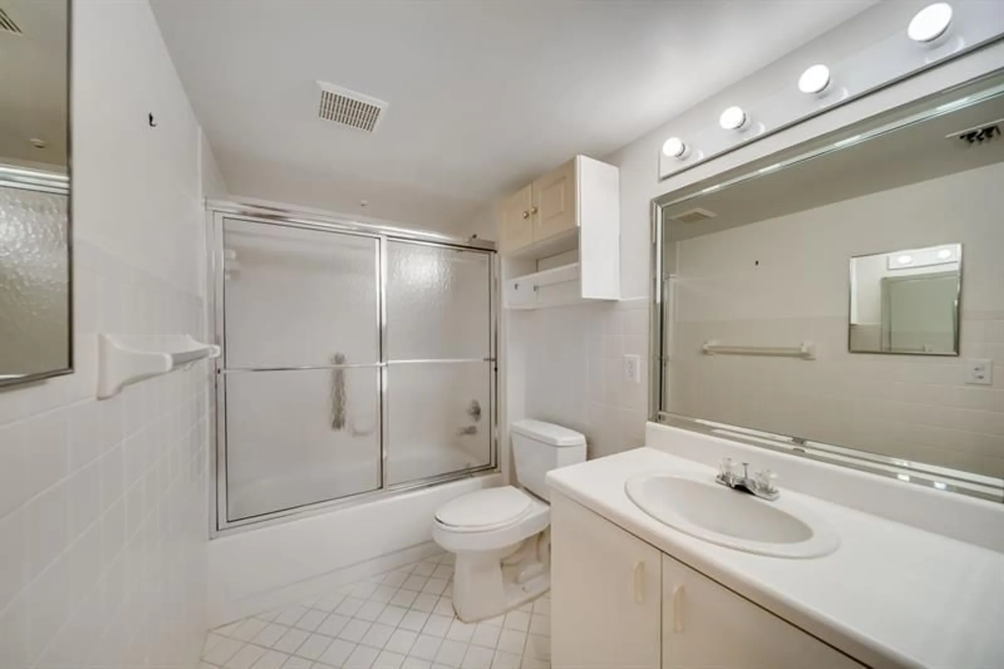 Property Slideshow image 32 of 54 | 13105 sw 16th ct 209l, Pembroke Pines, FL, 33027