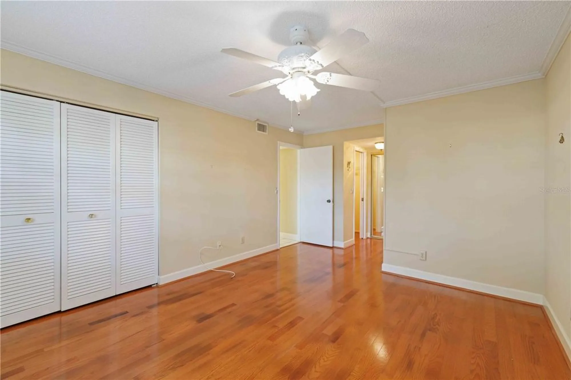 Property Slideshow image 11 of 23 | 6999 w country club dr 125, Sarasota, FL, 34243