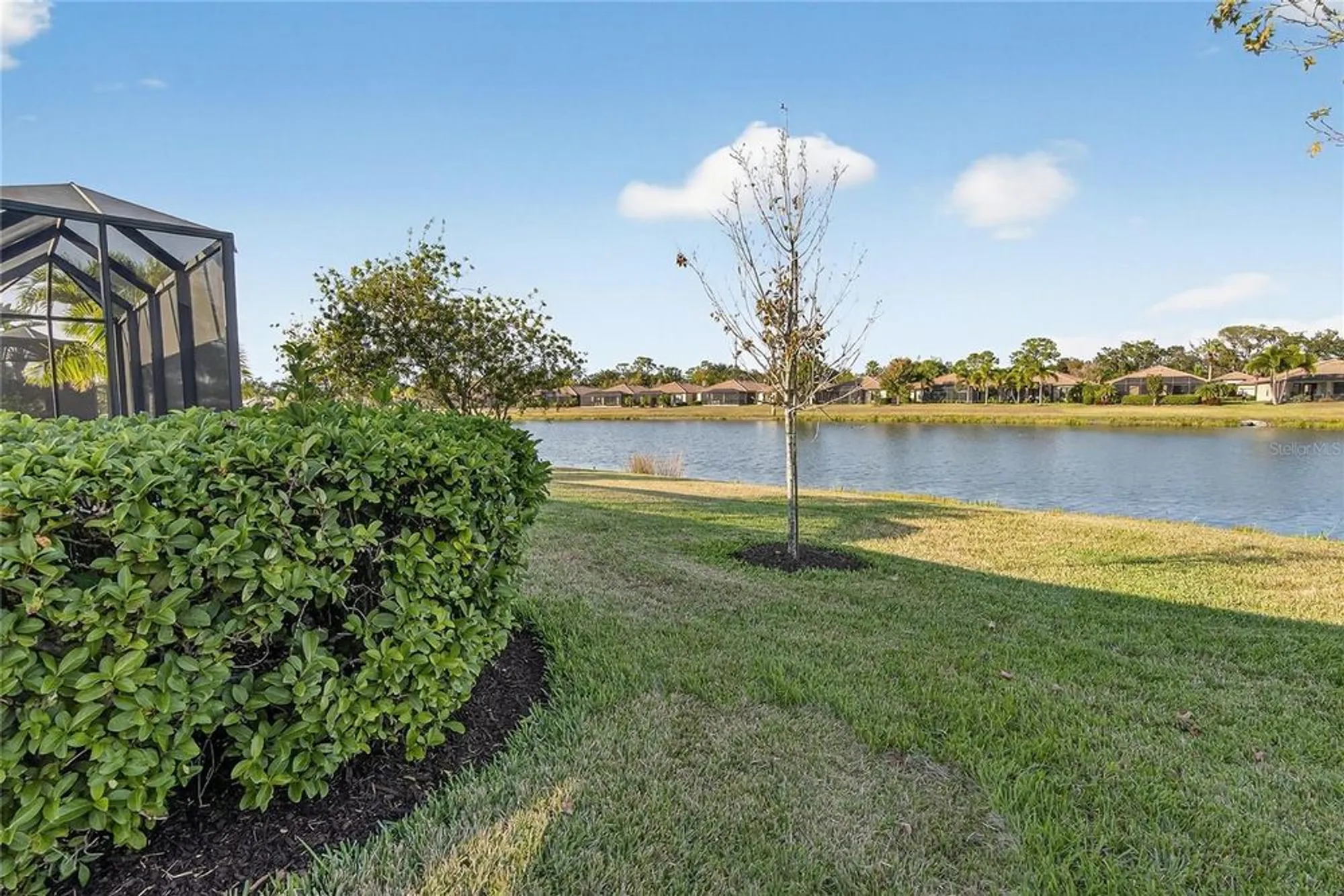 Property Slideshow image 52 of 76 | 331 cedar falls dr, Apollo Beach, FL, 33572