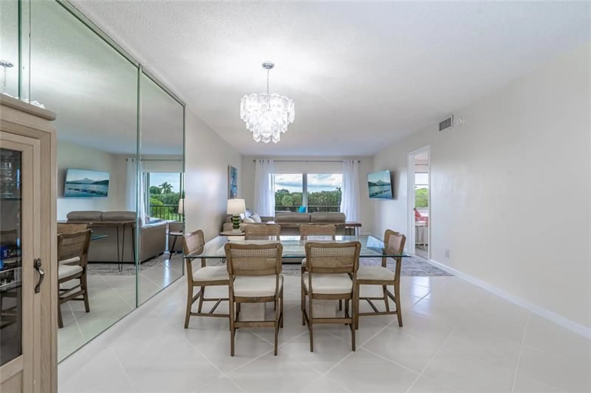 Property Slideshow image 6 of 59 | 9411 n hollybrook lake dr apt 309, Pembroke Pines, FL, 33025