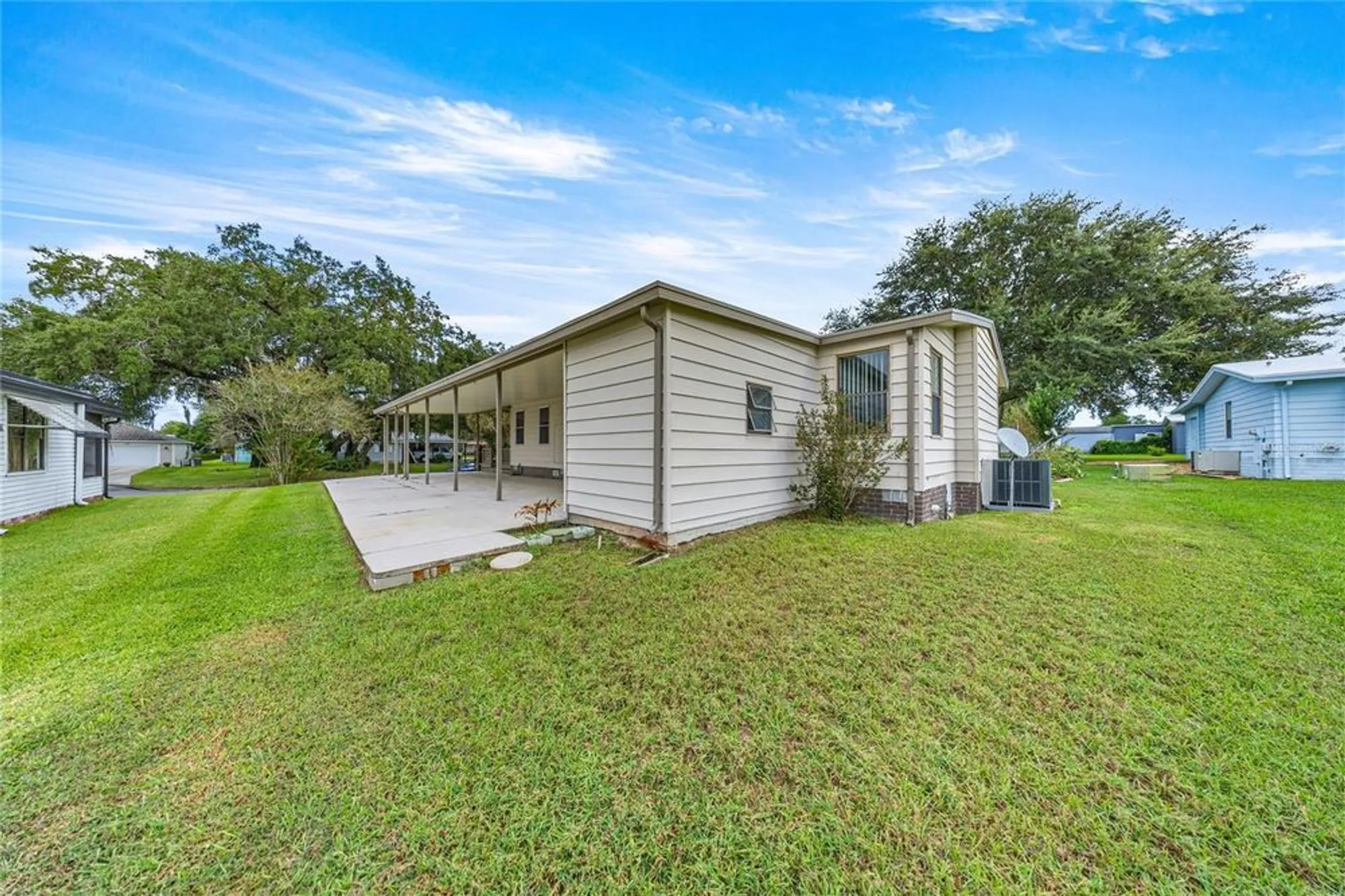 Property Slideshow image 26 of 31 | 712 devon dr, Lady Lake, FL, 32159