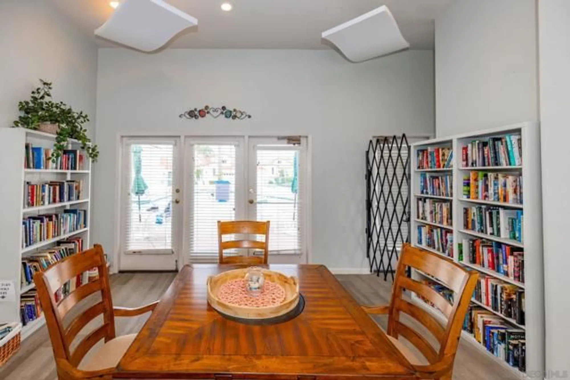 Property Slideshow image 32 of 35 | 3335 genoa way 112, Oceanside, CA, 92056