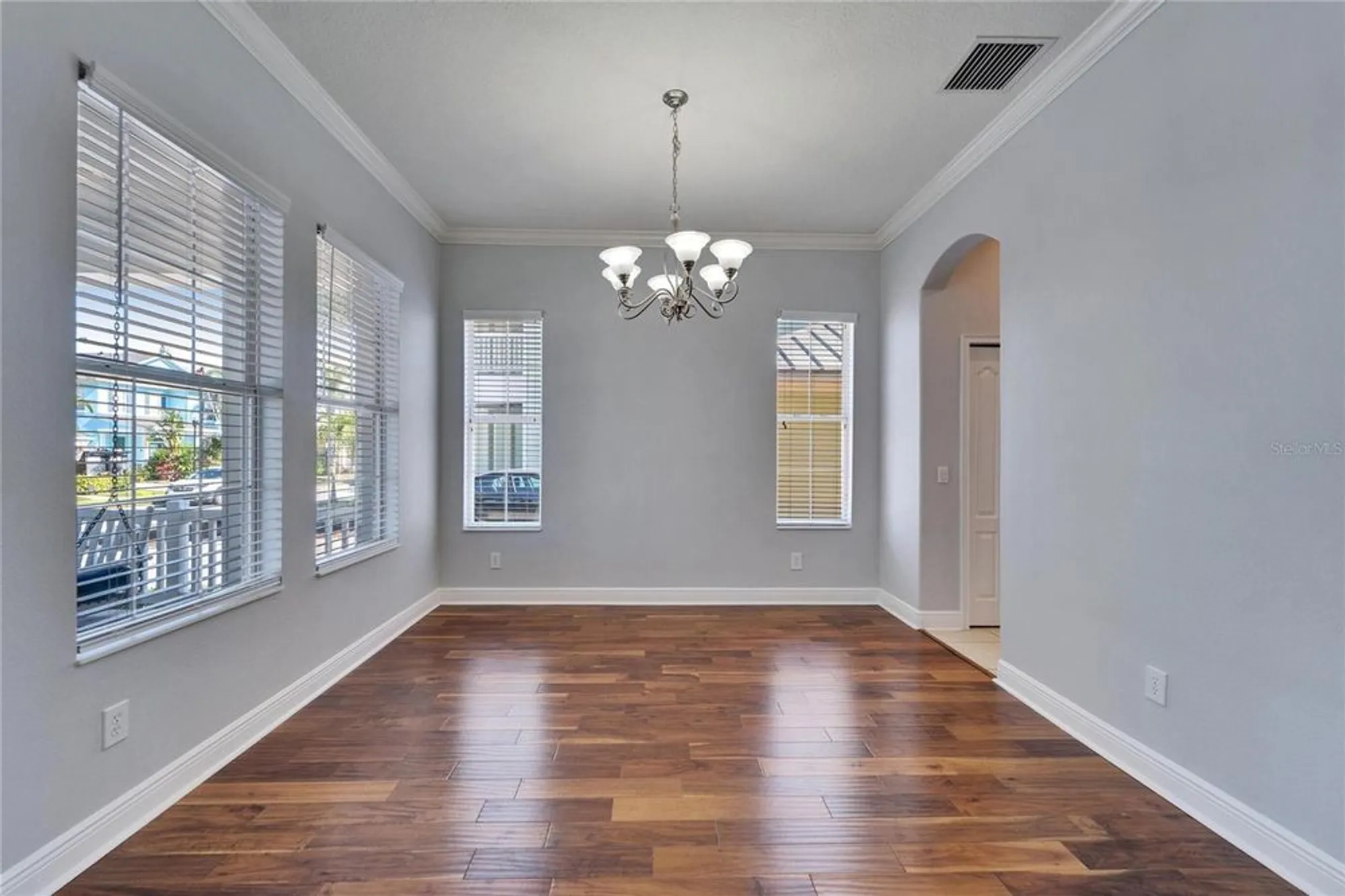 Property Slideshow image 12 of 100 | 410 manns harbor dr, Apollo Beach, FL, 33572