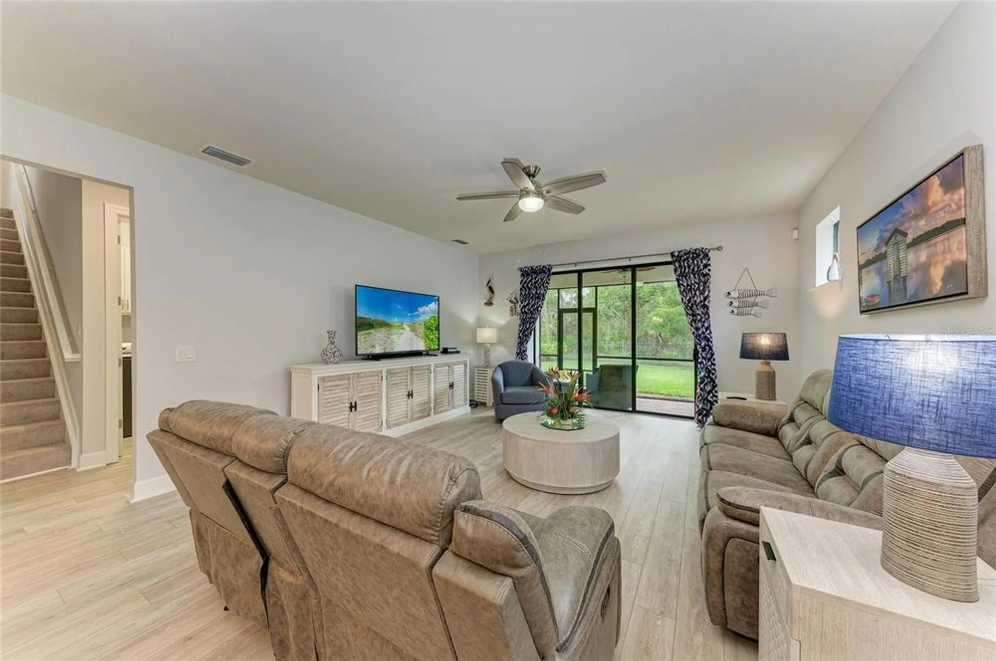 Property Slideshow image 22 of 65 | 7572 viola loop, Bradenton, FL, 34202