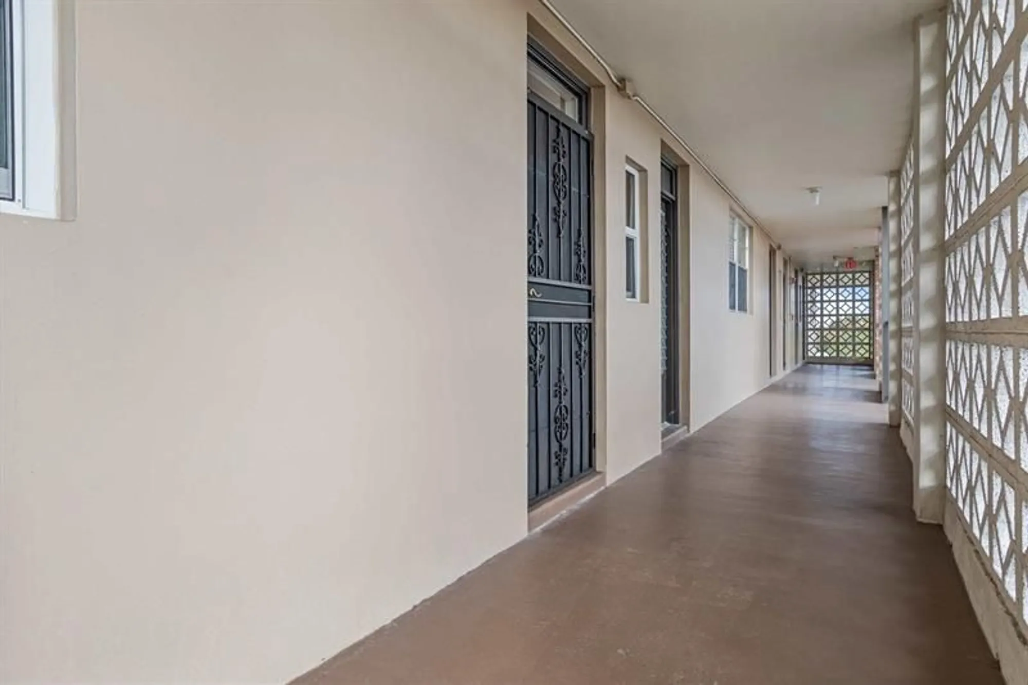 Property Slideshow image 23 of 46 | 3051 nw 46th ave 408, Lauderdale Lakes, FL, 33313