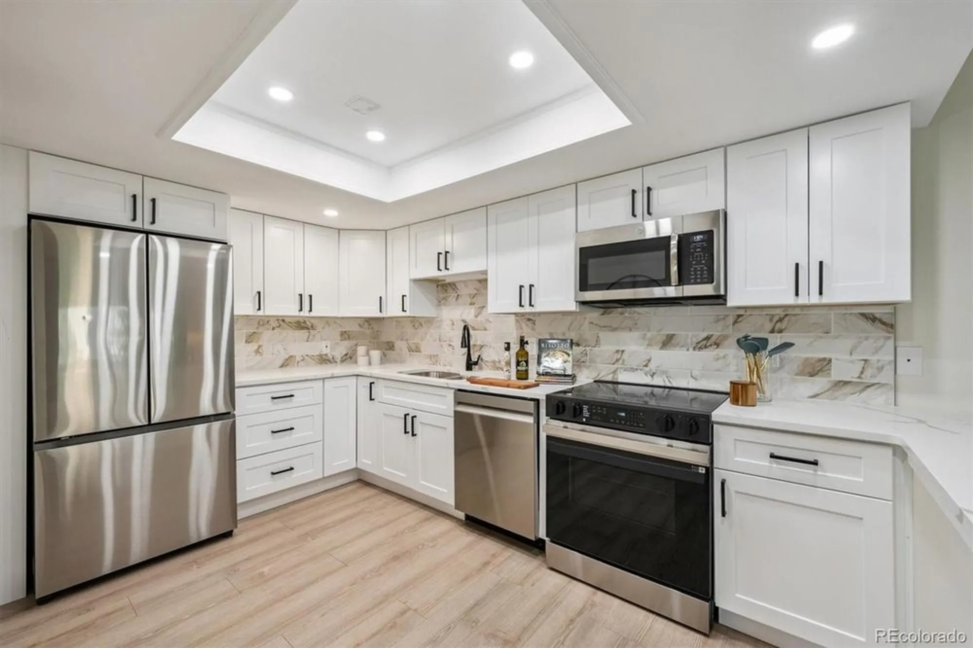 Property Slideshow image 10 of 30 | 14050 e linvale pl apt 312, Aurora, CO, 80014