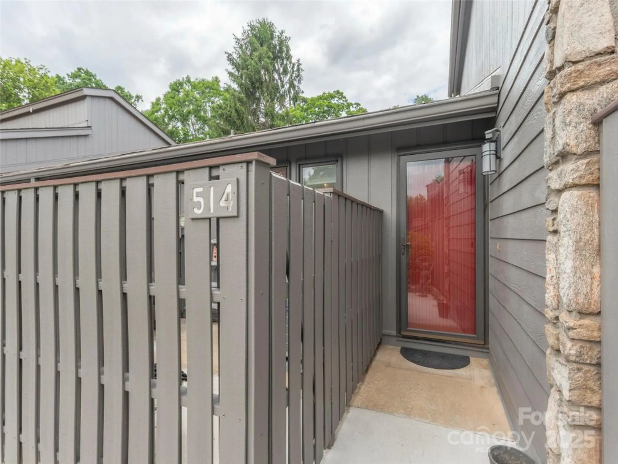 Property Slideshow image 3 of 26 | 514 crowfields ln, Asheville, NC, 28803