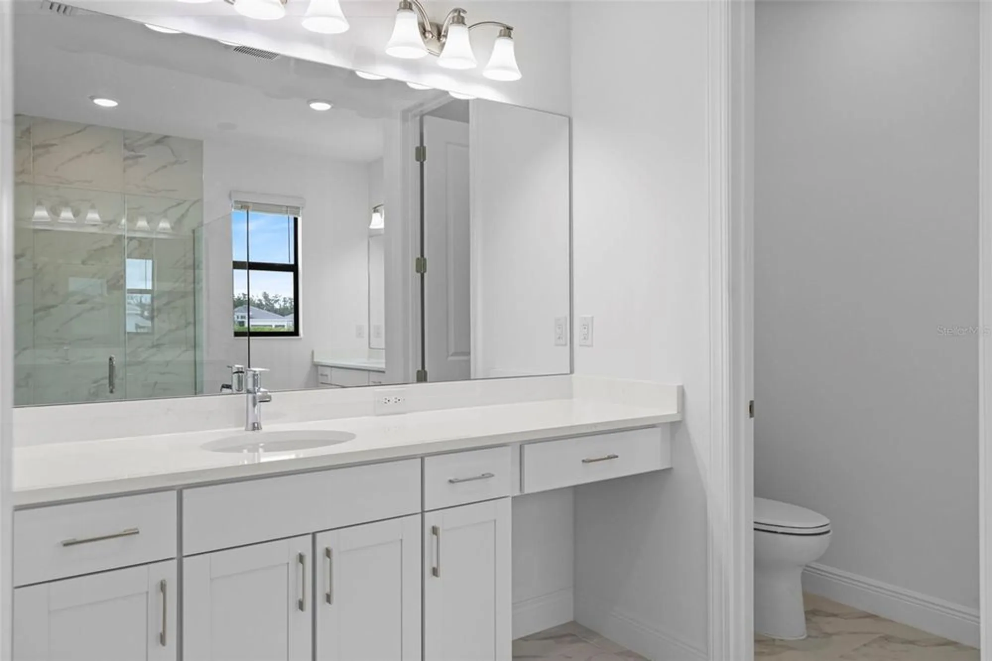 Property Slideshow image 16 of 62 | 18119 cresswind ter, Lakewood Ranch, FL, 34211