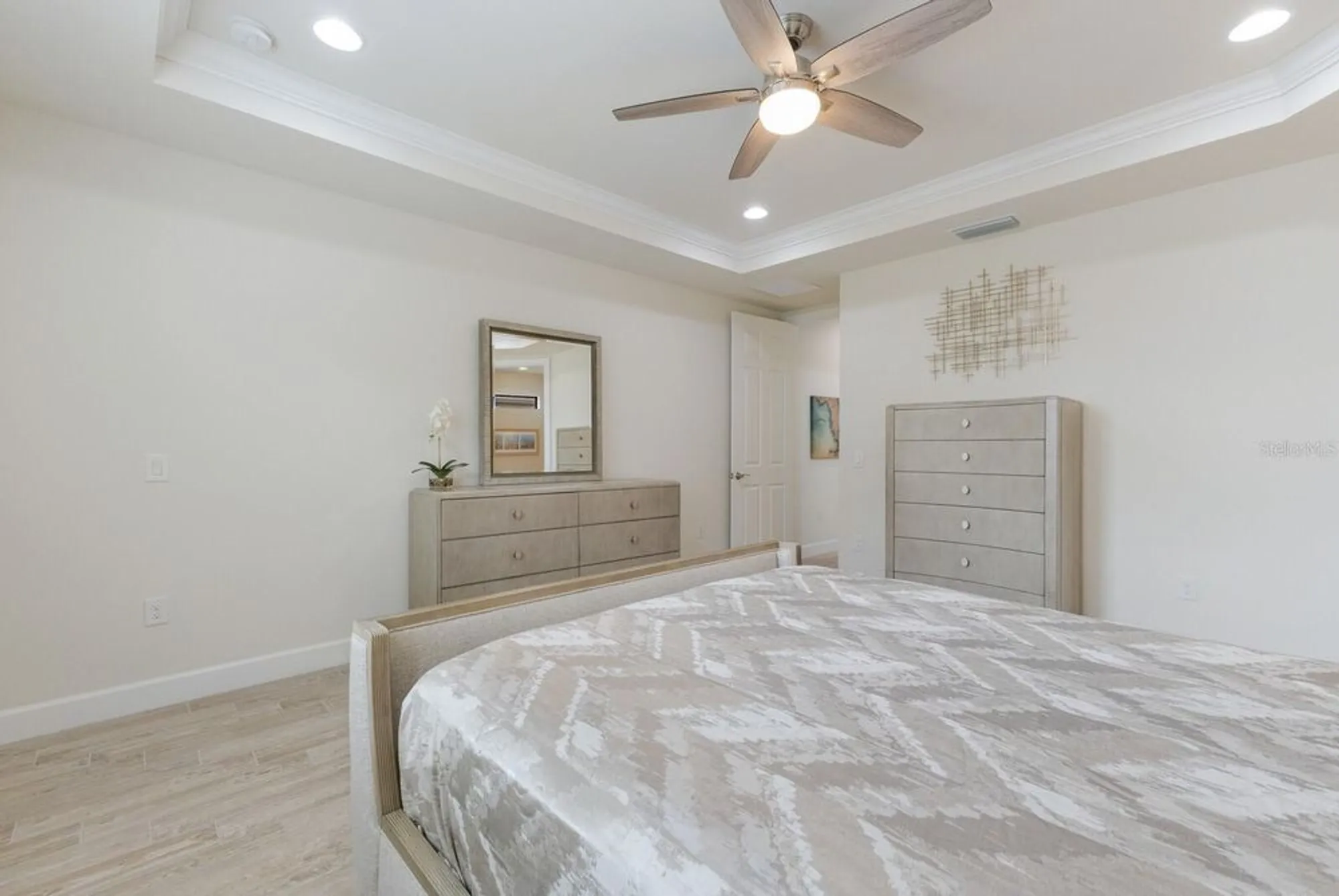 Property Slideshow image 21 of 45 | 16719 ellsworth ave, Bradenton, FL, 34202