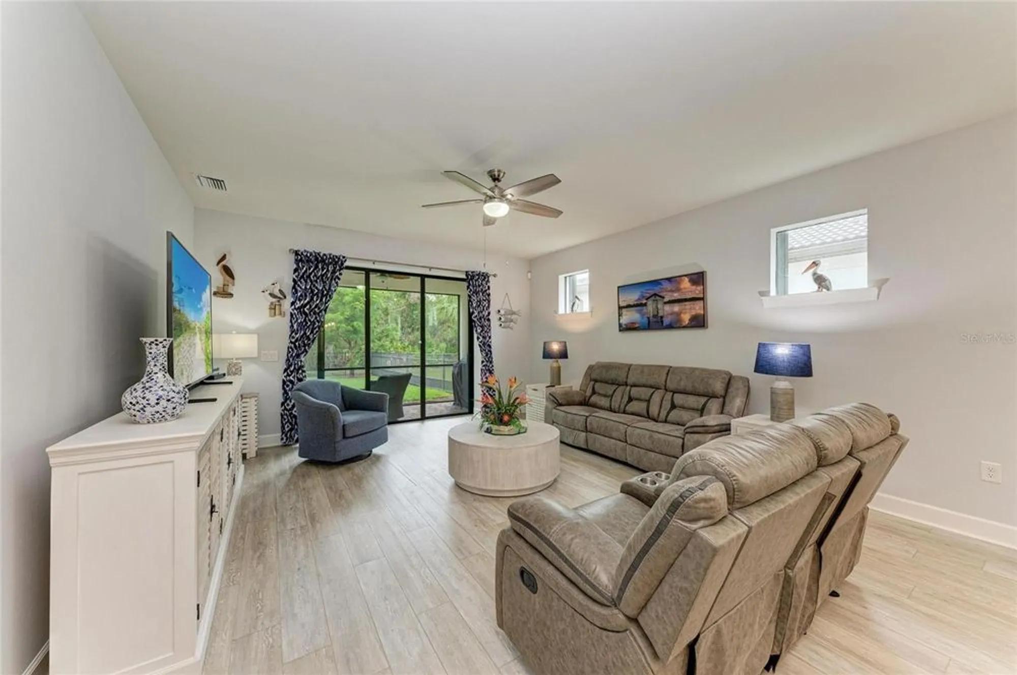 Property Slideshow image 23 of 65 | 7572 viola loop, Bradenton, FL, 34202
