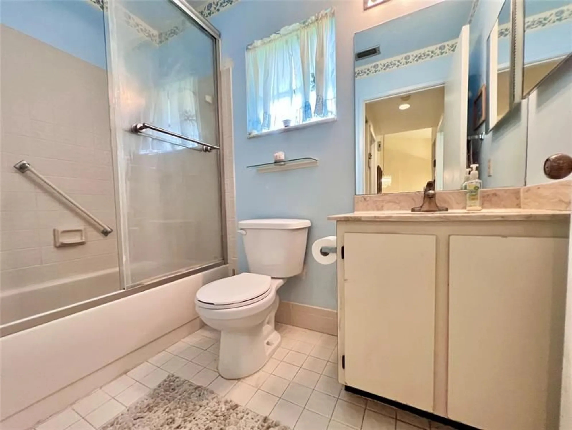 Property Slideshow image 26 of 51 | 10714 beach palm ct b, Boynton Beach, FL, 33437