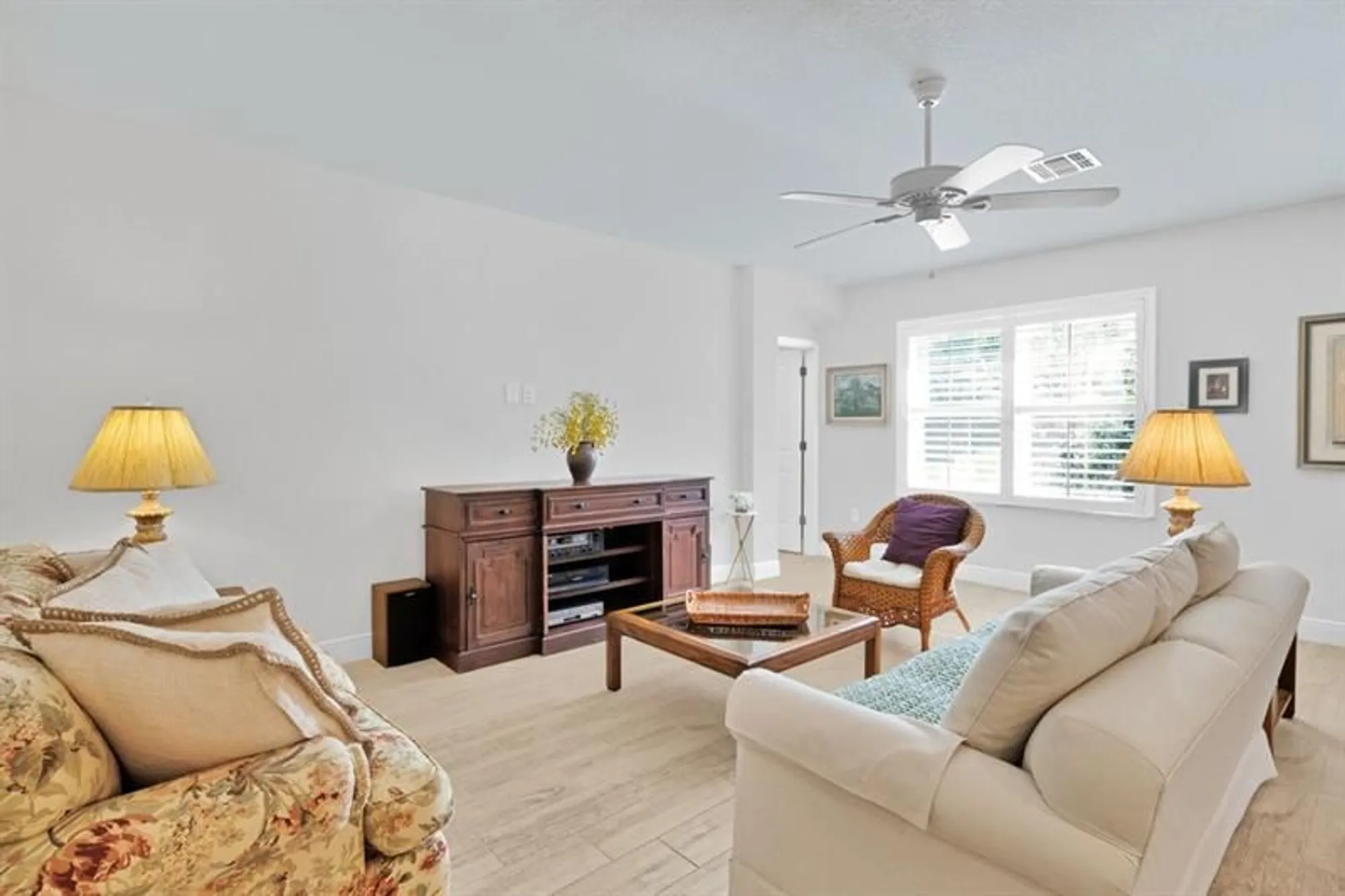 Property Slideshow image 9 of 47 | 5949 buttonwood sq, Vero Beach, FL, 32966