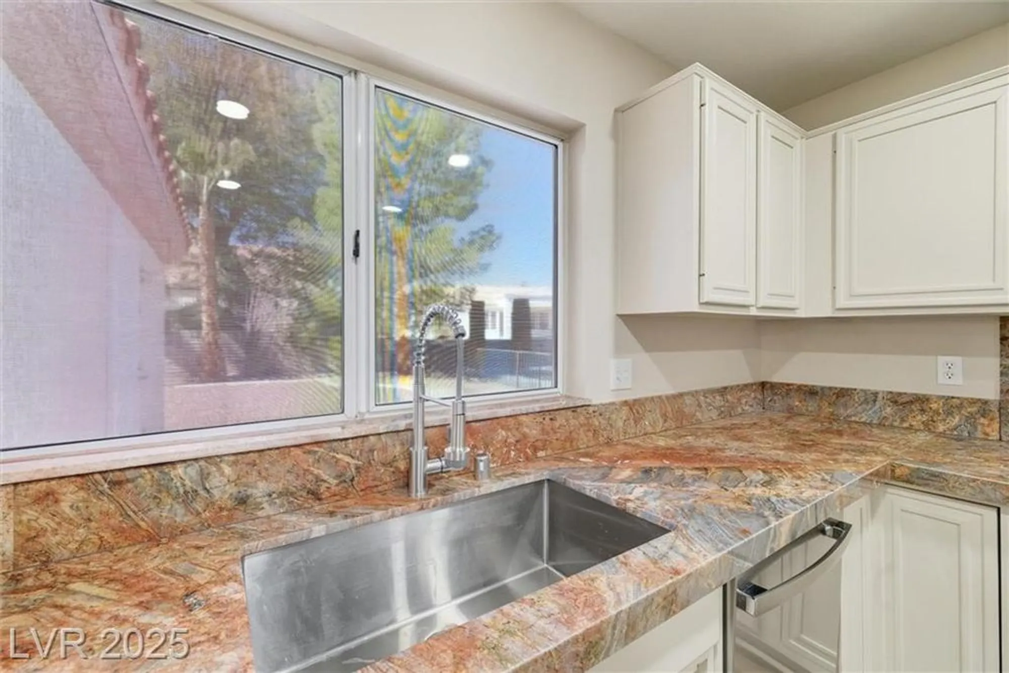 Property Slideshow image 43 of 66 | 3001 merimar dr, Las Vegas, NV, 89134