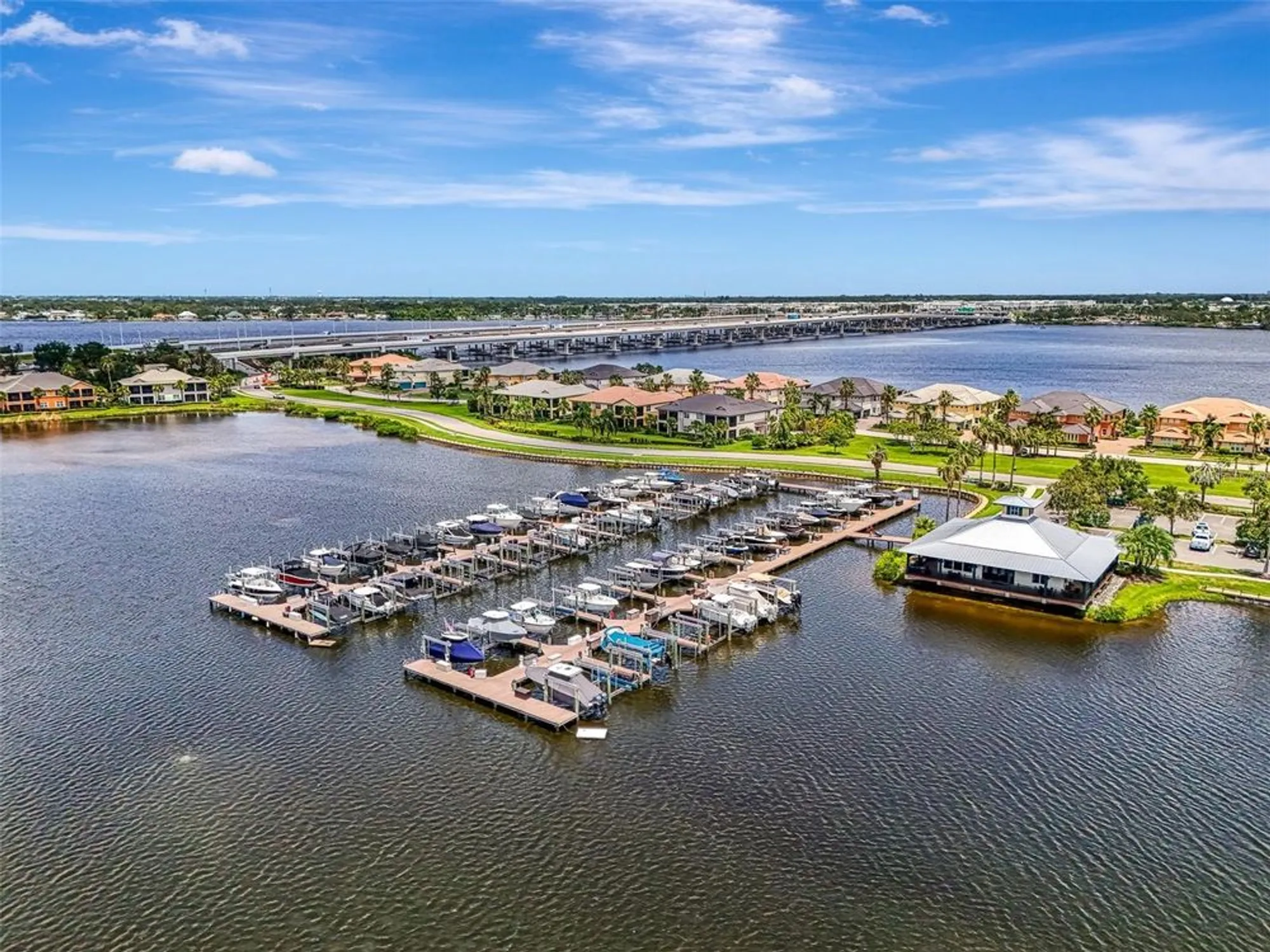 Property Slideshow image 64 of 77 | 1226 riverscape st, Bradenton, FL, 34208
