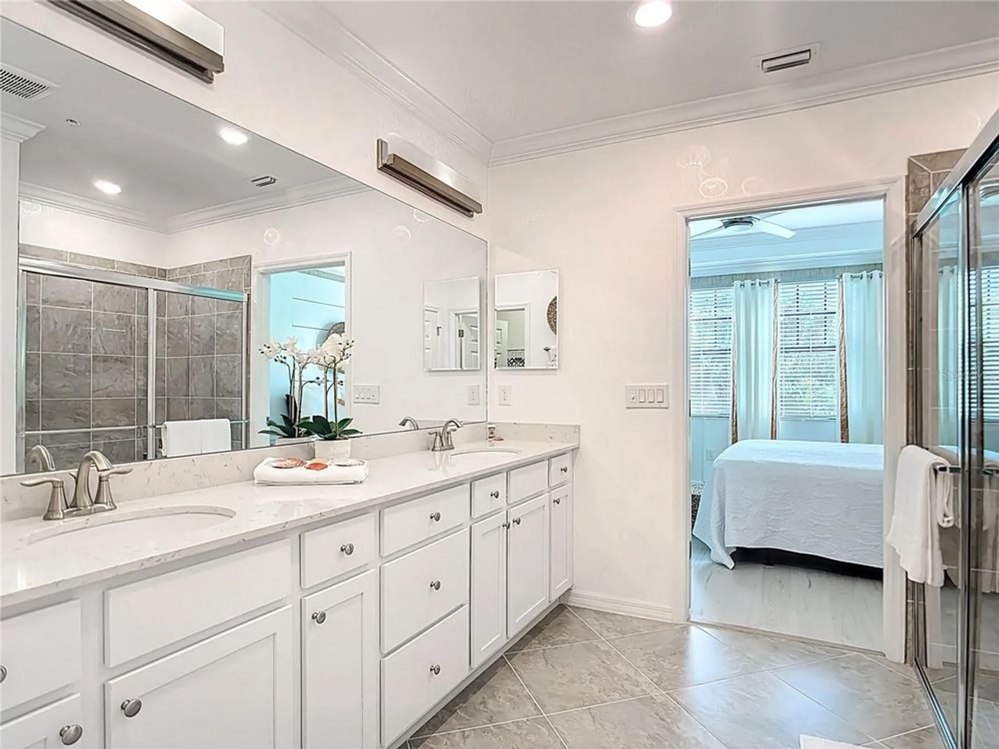 Property Slideshow image 16 of 57 | 10059 crooked creek dr 102, Venice, FL, 34293