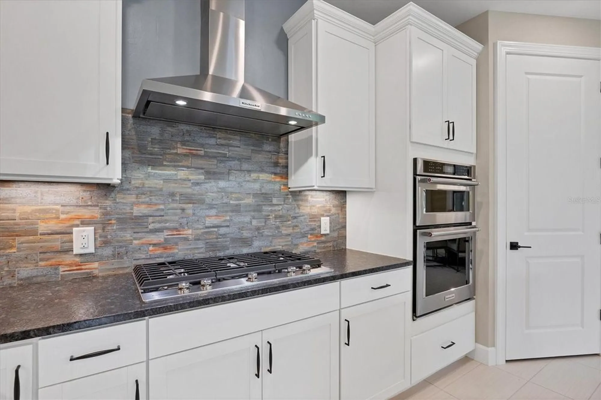 Property Slideshow image 17 of 73 | 17546 northwood pl, Bradenton, FL, 34202