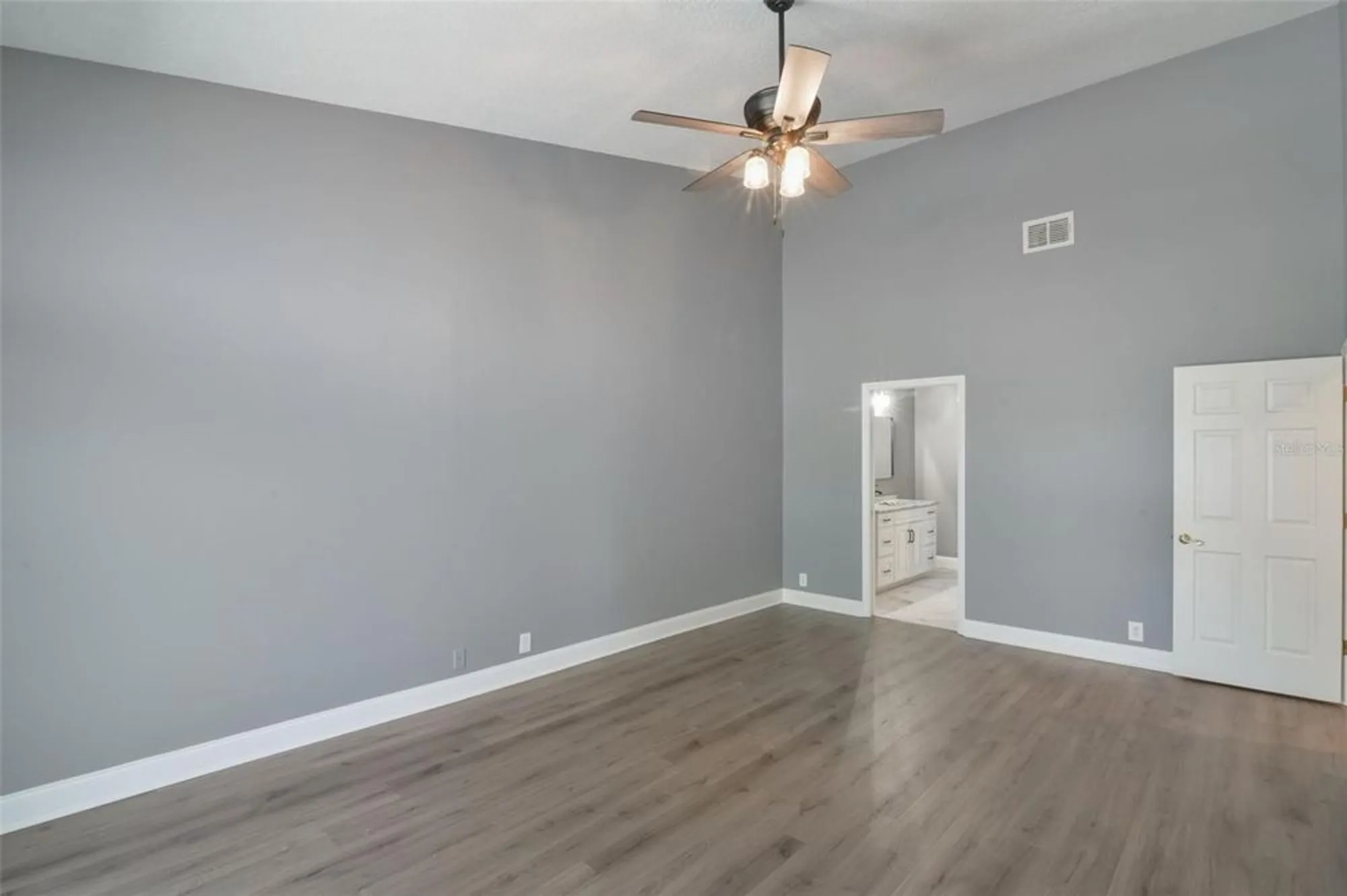 Property Slideshow image 28 of 76 | 6036 topsail rd, Lady Lake, FL, 32159