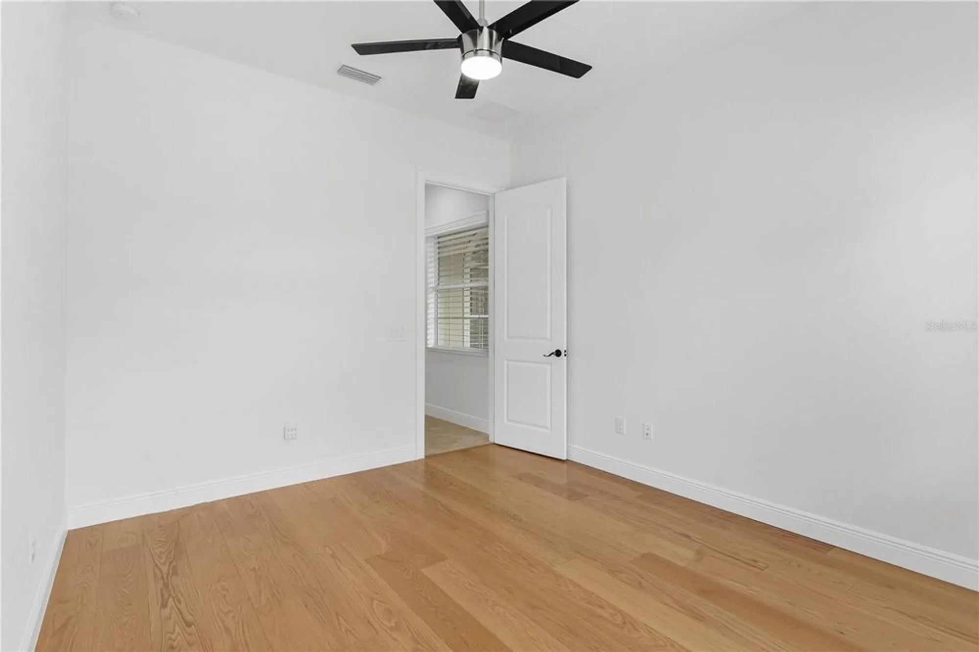 Property Slideshow image 37 of 54 | 5312 meadow hill loop, Lady Lake, FL, 32159