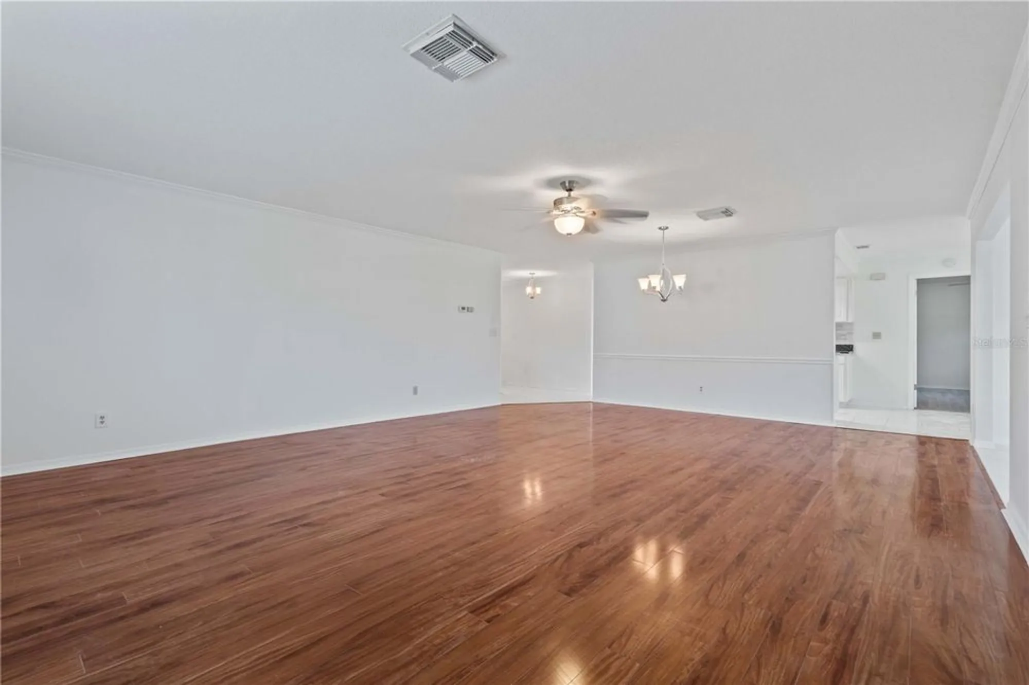 Property Slideshow image 10 of 55 | 2329 lancaster dr, Sun City Center, FL, 33573