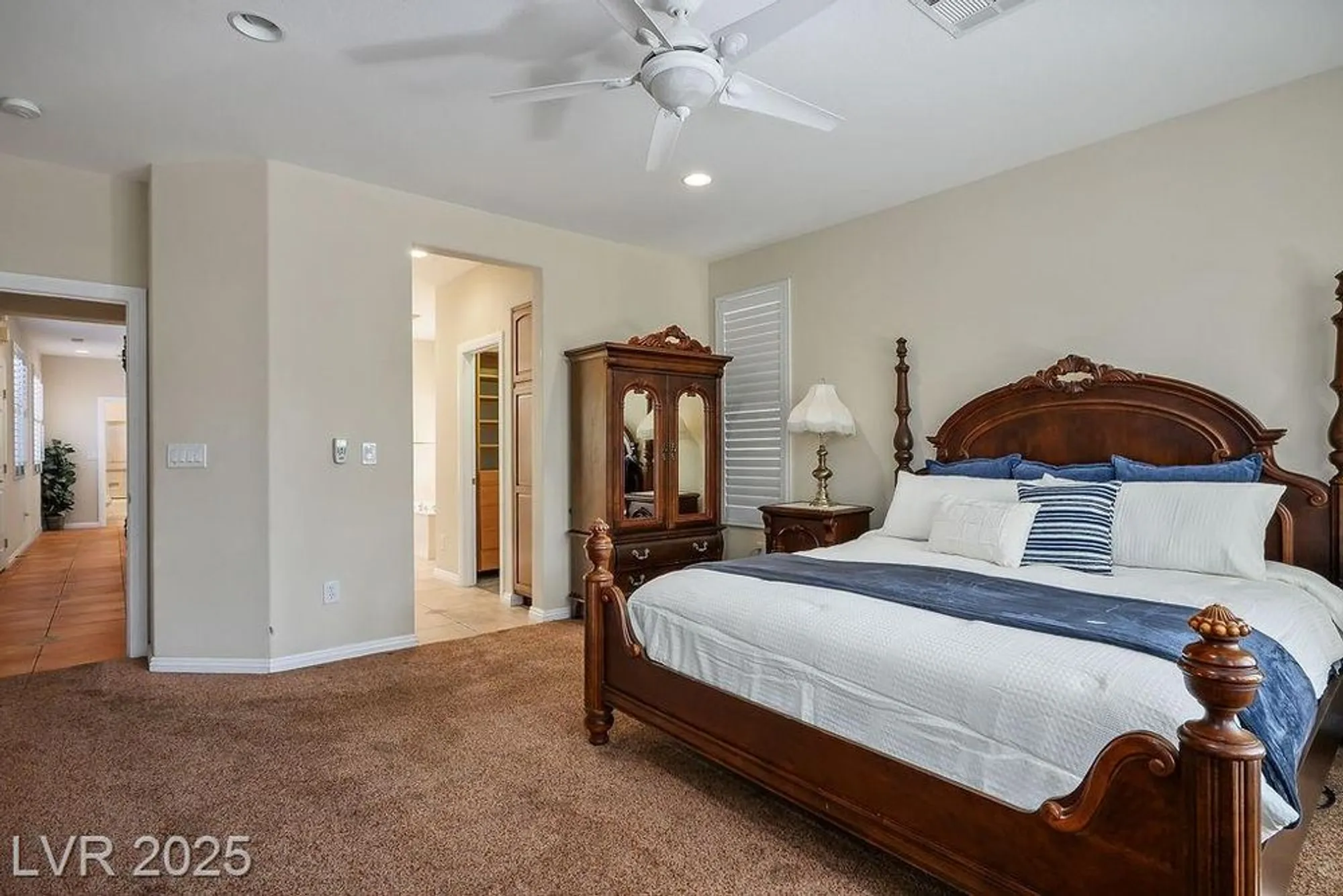 Property Slideshow image 19 of 64 | 5123 vincitor st, Las Vegas, NV, 89135