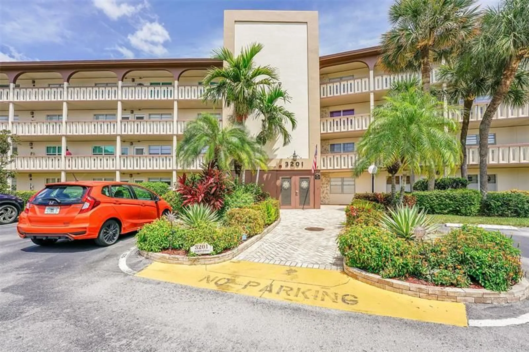 Property Slideshow image 1 of 27 | 3201 portofino pt c2, Coconut Creek, FL, 33066