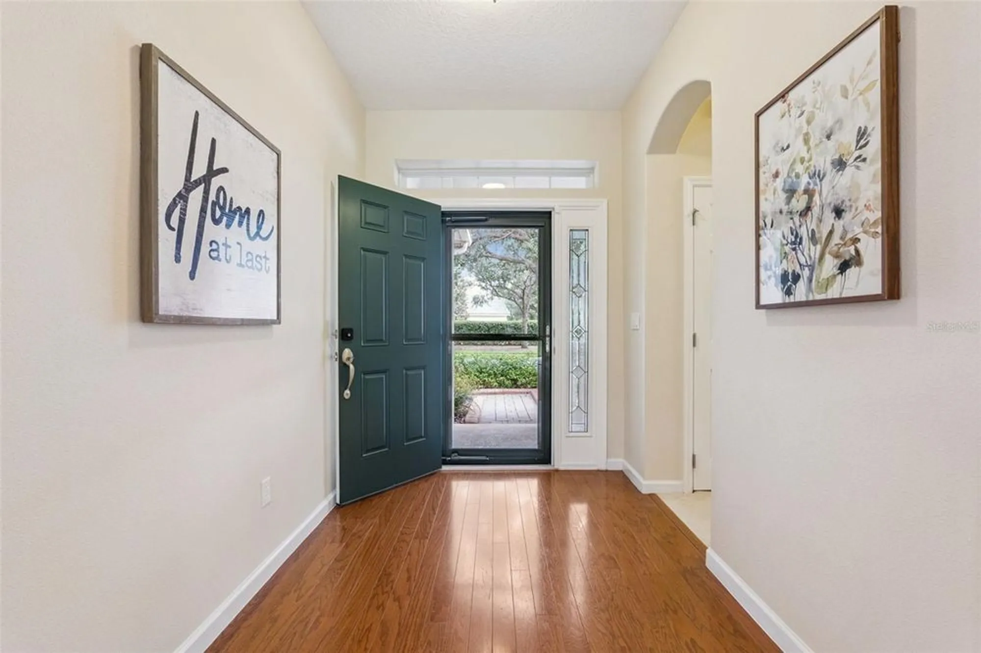 Property Slideshow image 2 of 48 | 1612 lincolnshire dr, Deland, FL, 32724