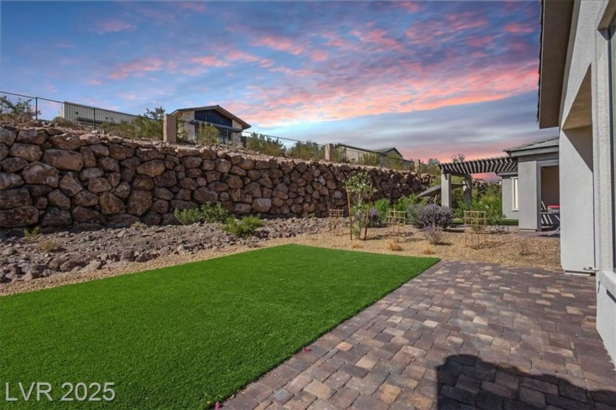 Property Slideshow image 22 of 35 | 25 stone yucca ct, Henderson, NV, 89011