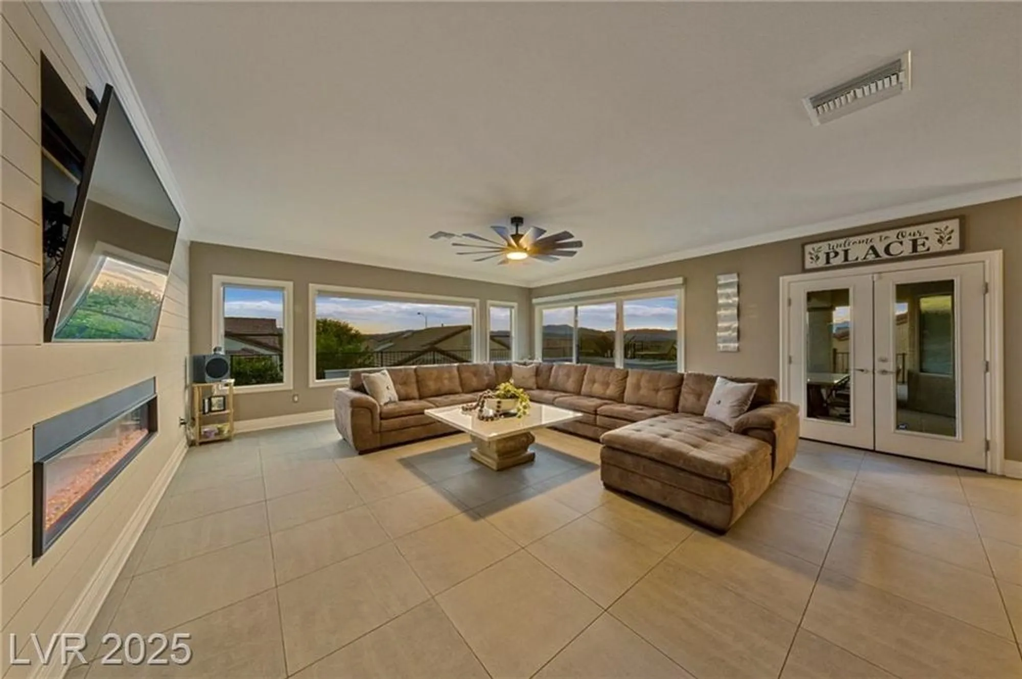 Property Slideshow image 18 of 56 | 1999 oliver springs st, Henderson, NV, 89052